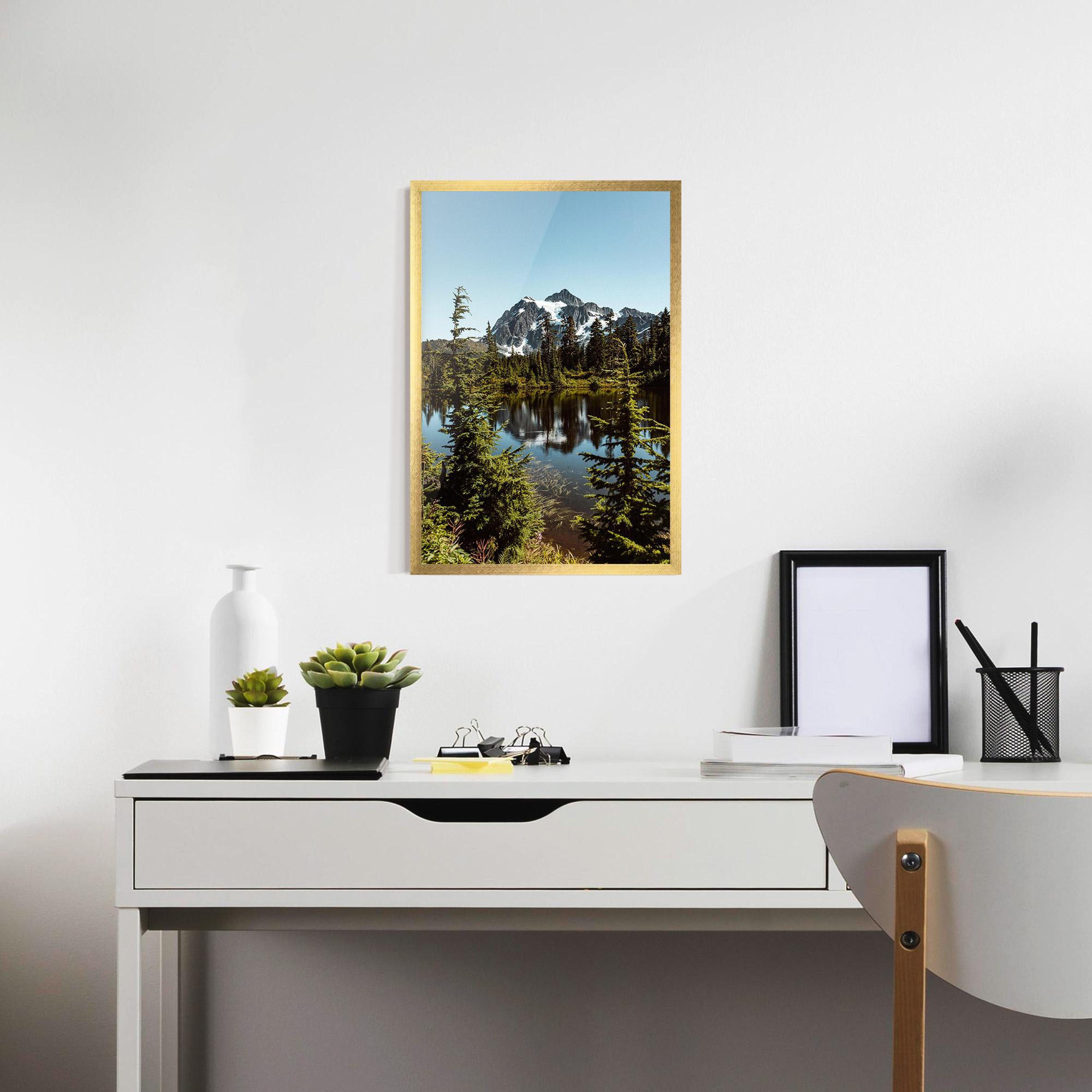 Рамкиран постер Forest Snow Mountain mockup 7