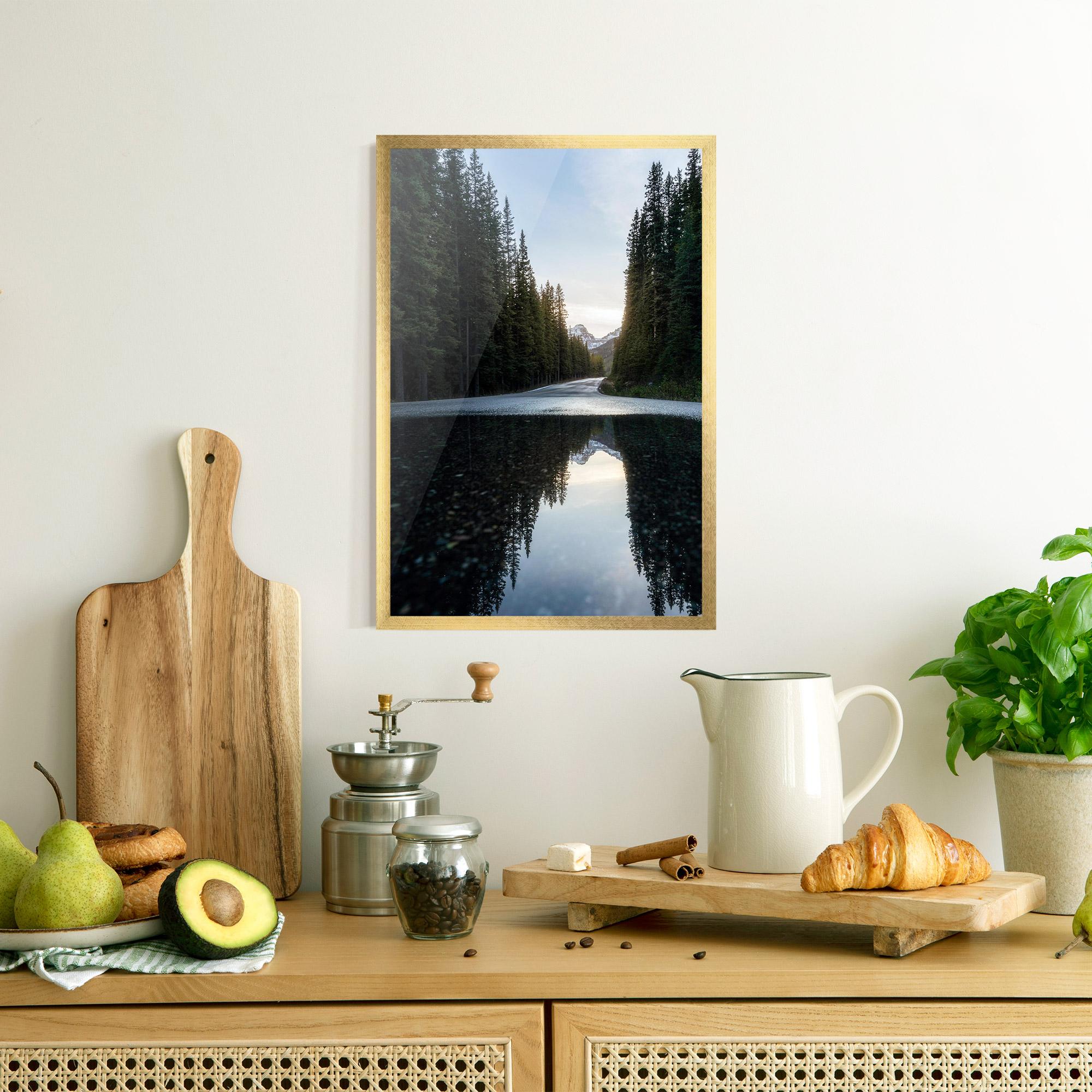 Рамкиран постер Big Lake Forest mockup 8