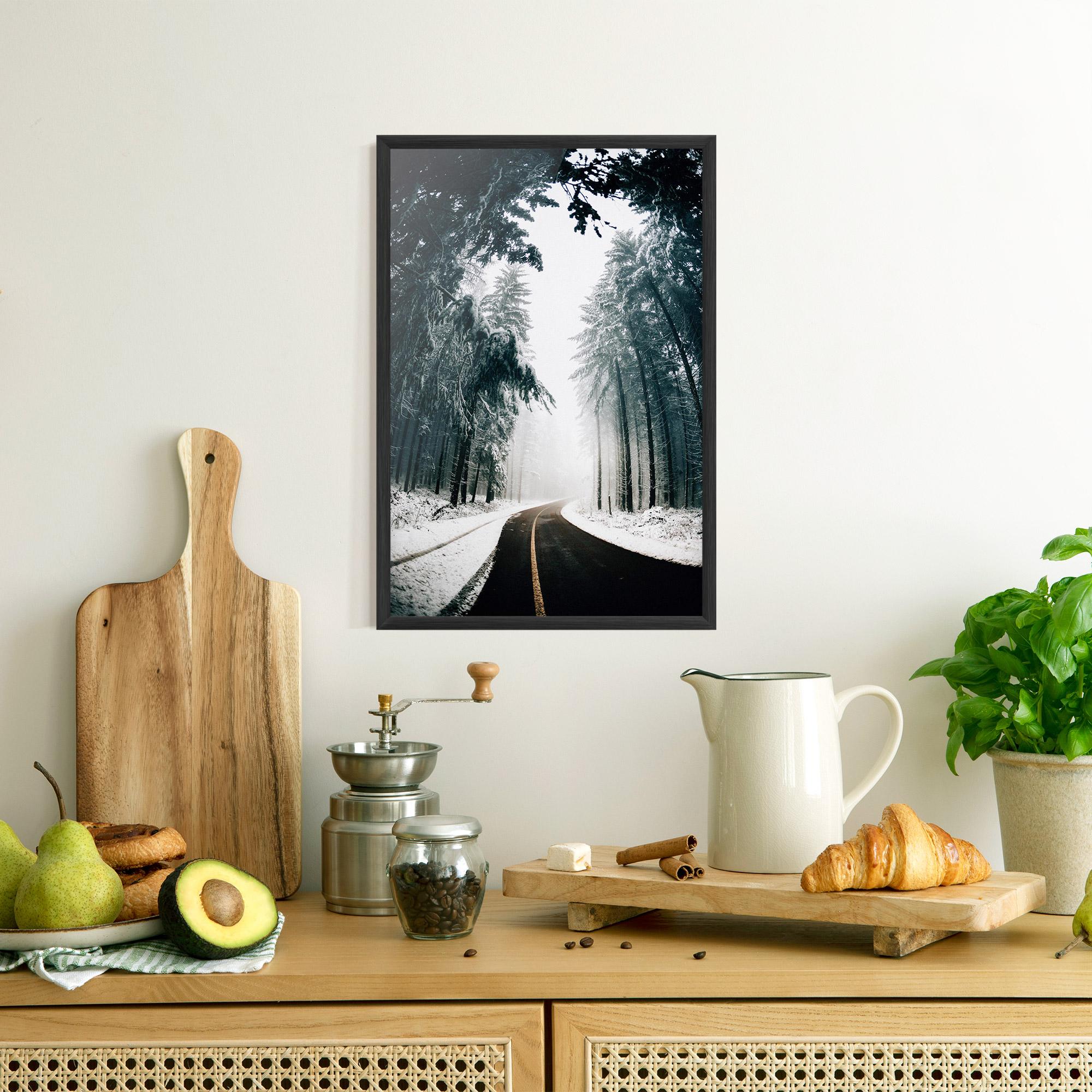Рамкиран постер Snow Road Dorest mockup 8