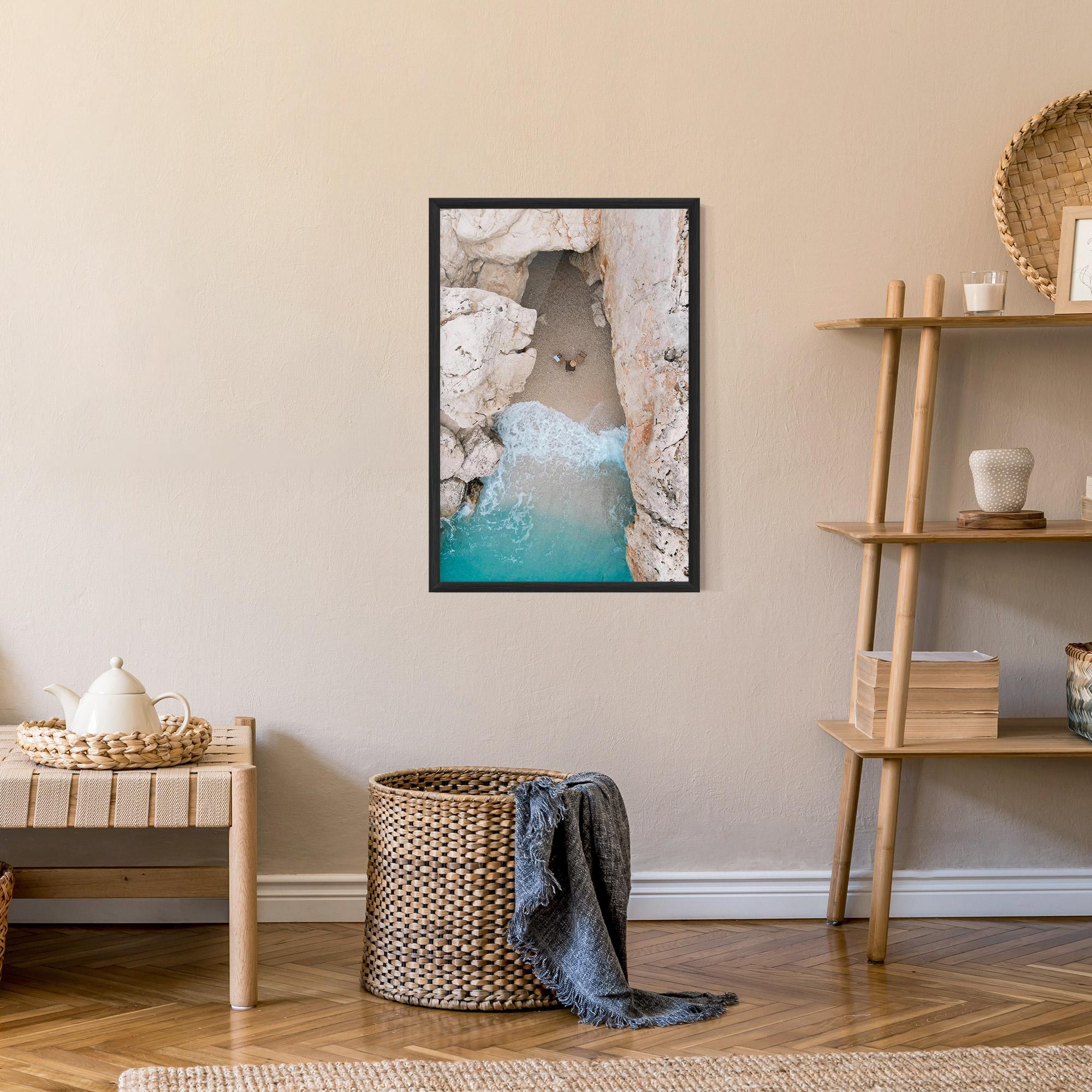 Рамкиран постер Private White Cave mockup 9