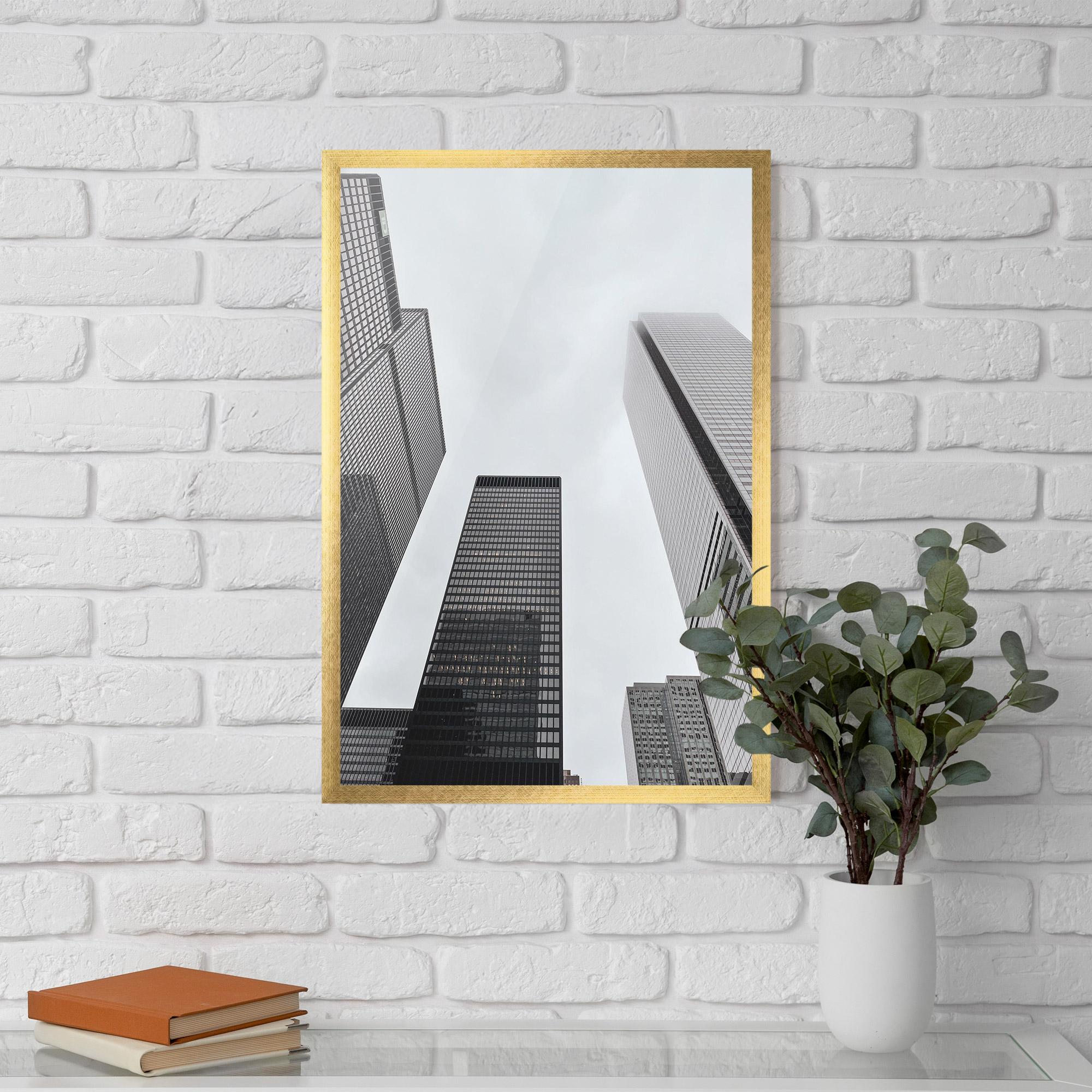 Рамкиран постер Grey High Building mockup 5