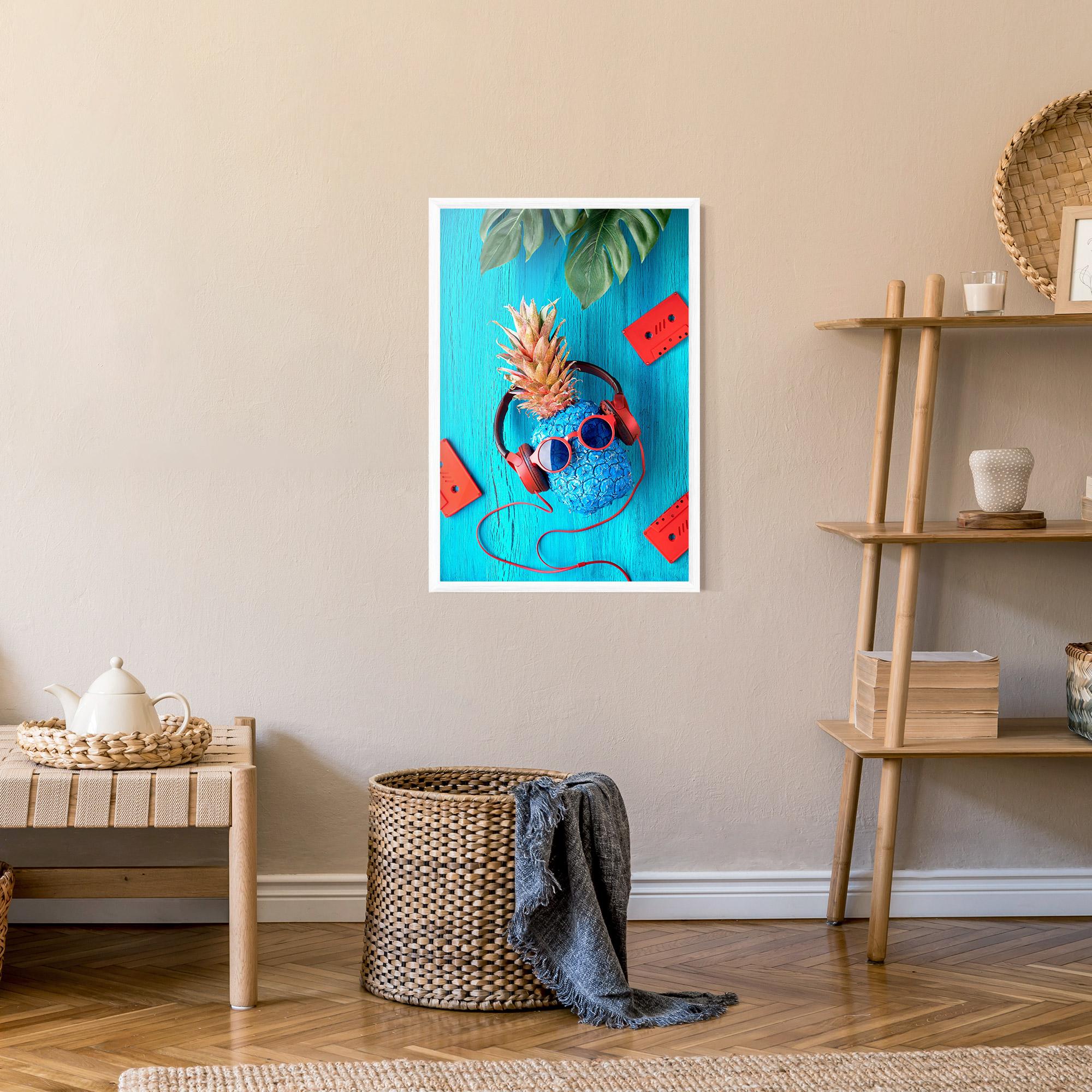 Рамкиран постер Pineapple On Blue mockup 9