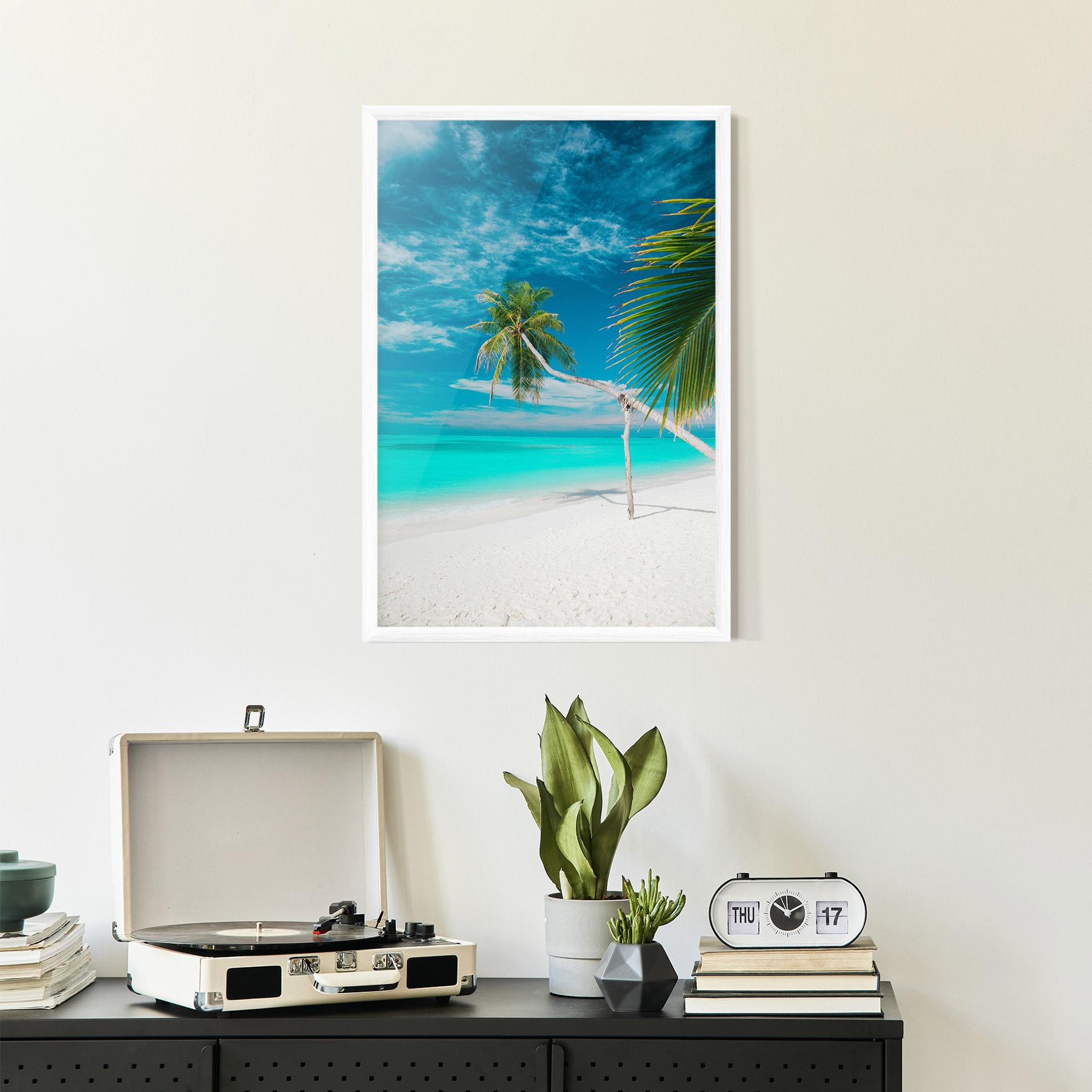 Рамкиран постер Day Palm mockup 2