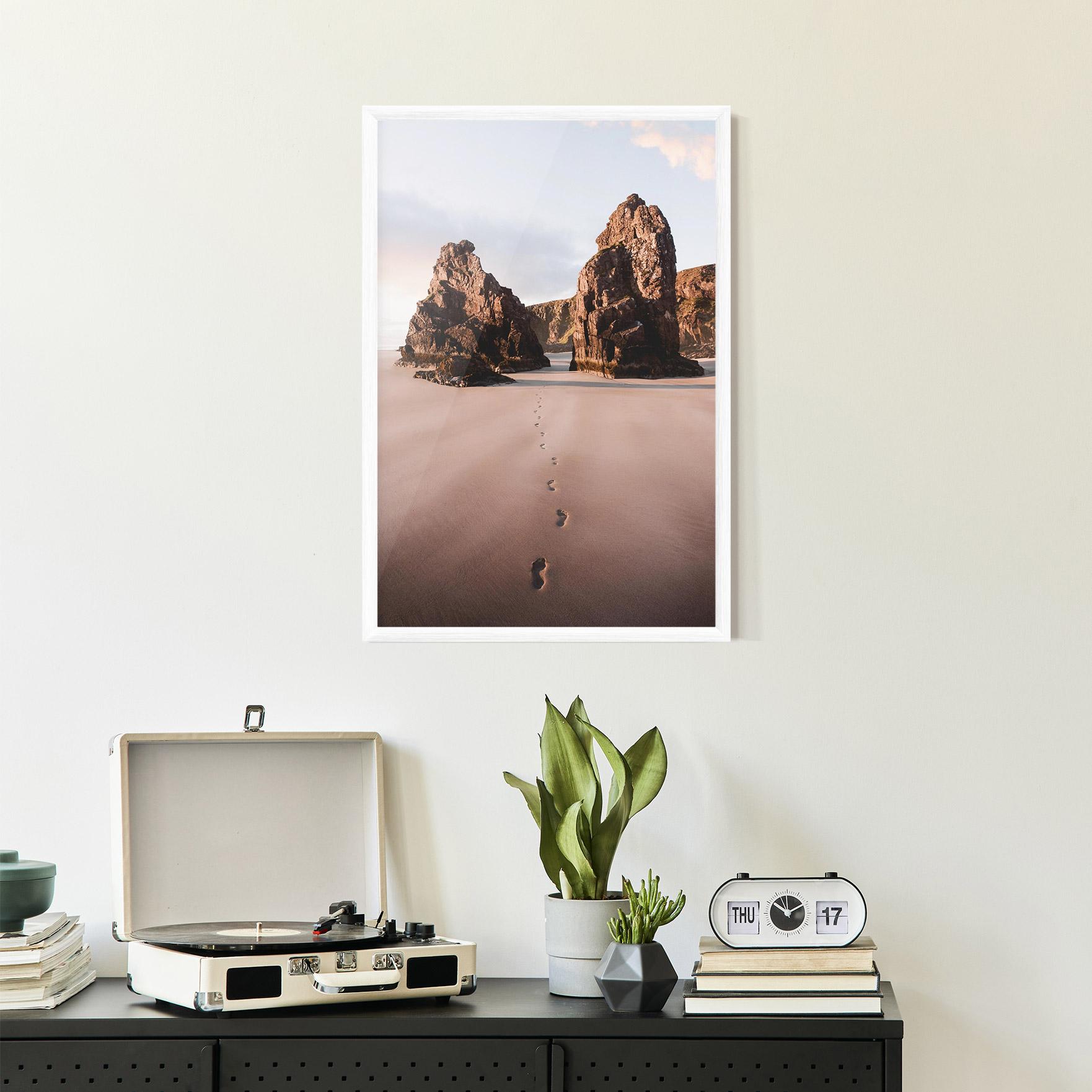 Рамкиран постер Sand Mark mockup 2