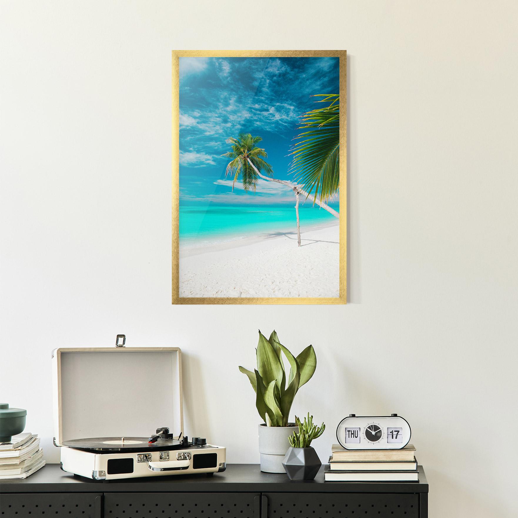 Рамкиран постер Day Palm mockup 2