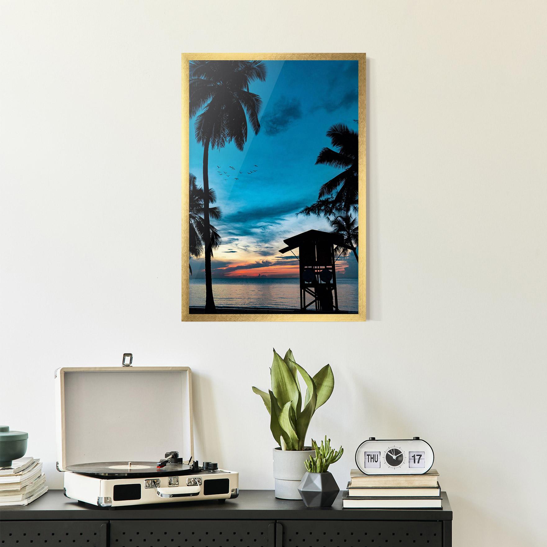 Рамкиран постер Palm Shilouette mockup 2