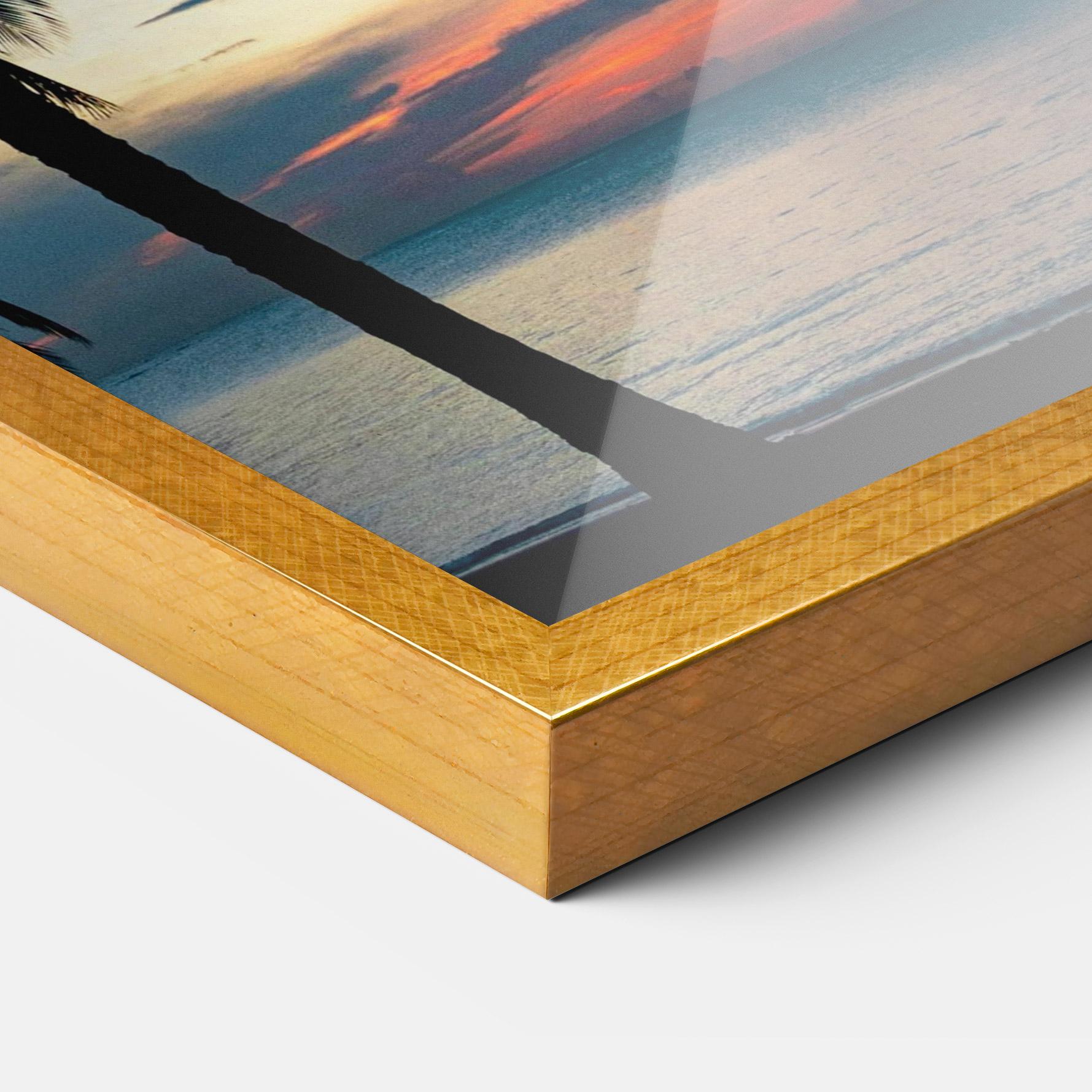 Рамкиран постер Palm Shilouette mockup 3