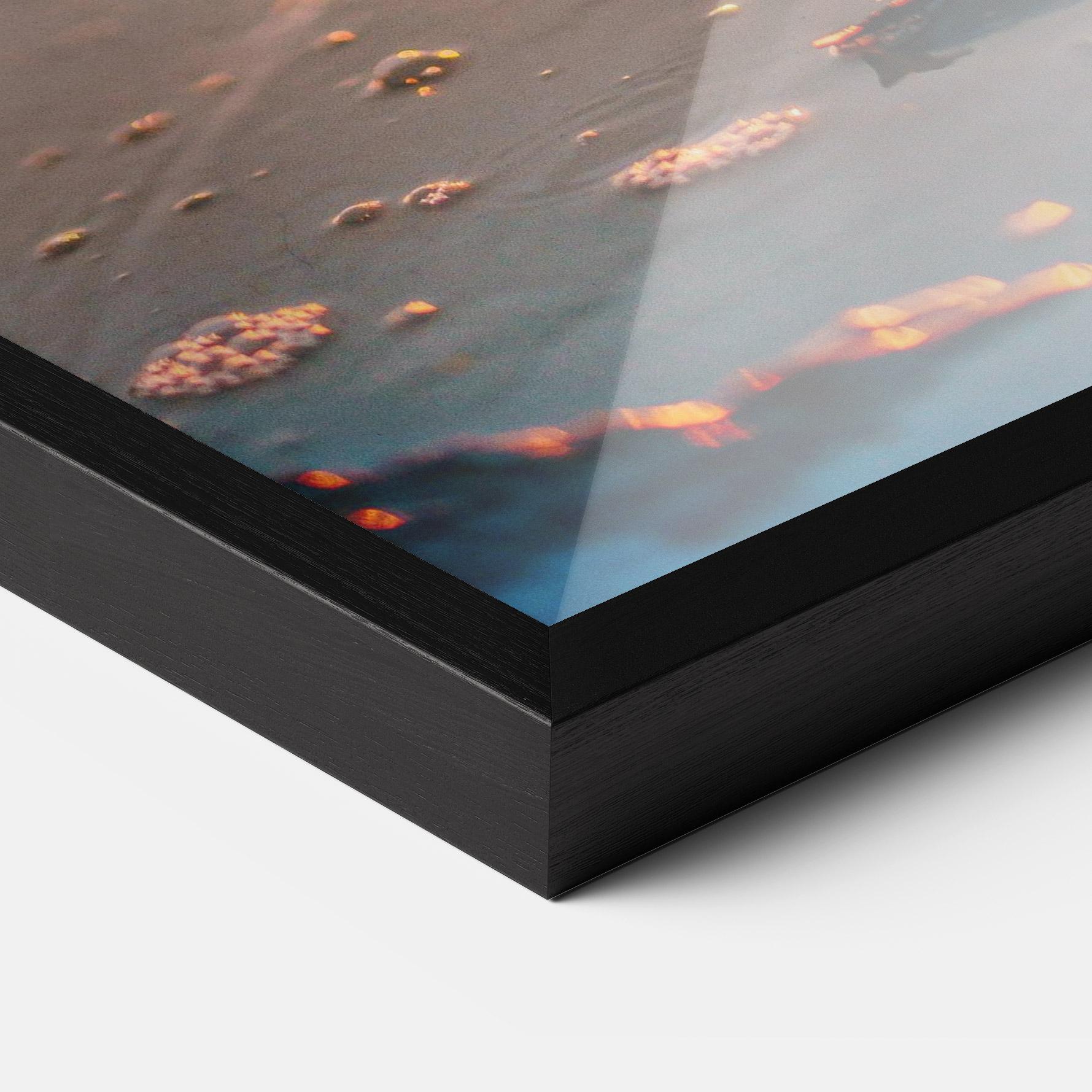 Рамкиран постер Jar With Lights mockup 3