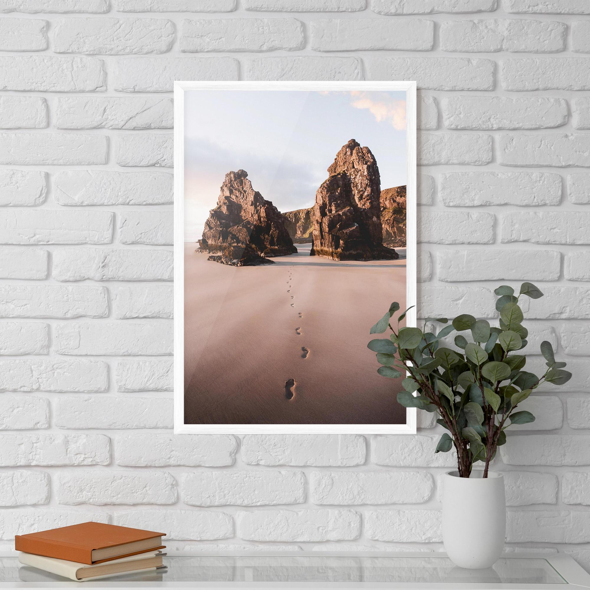 Рамкиран постер Sand Mark mockup 5