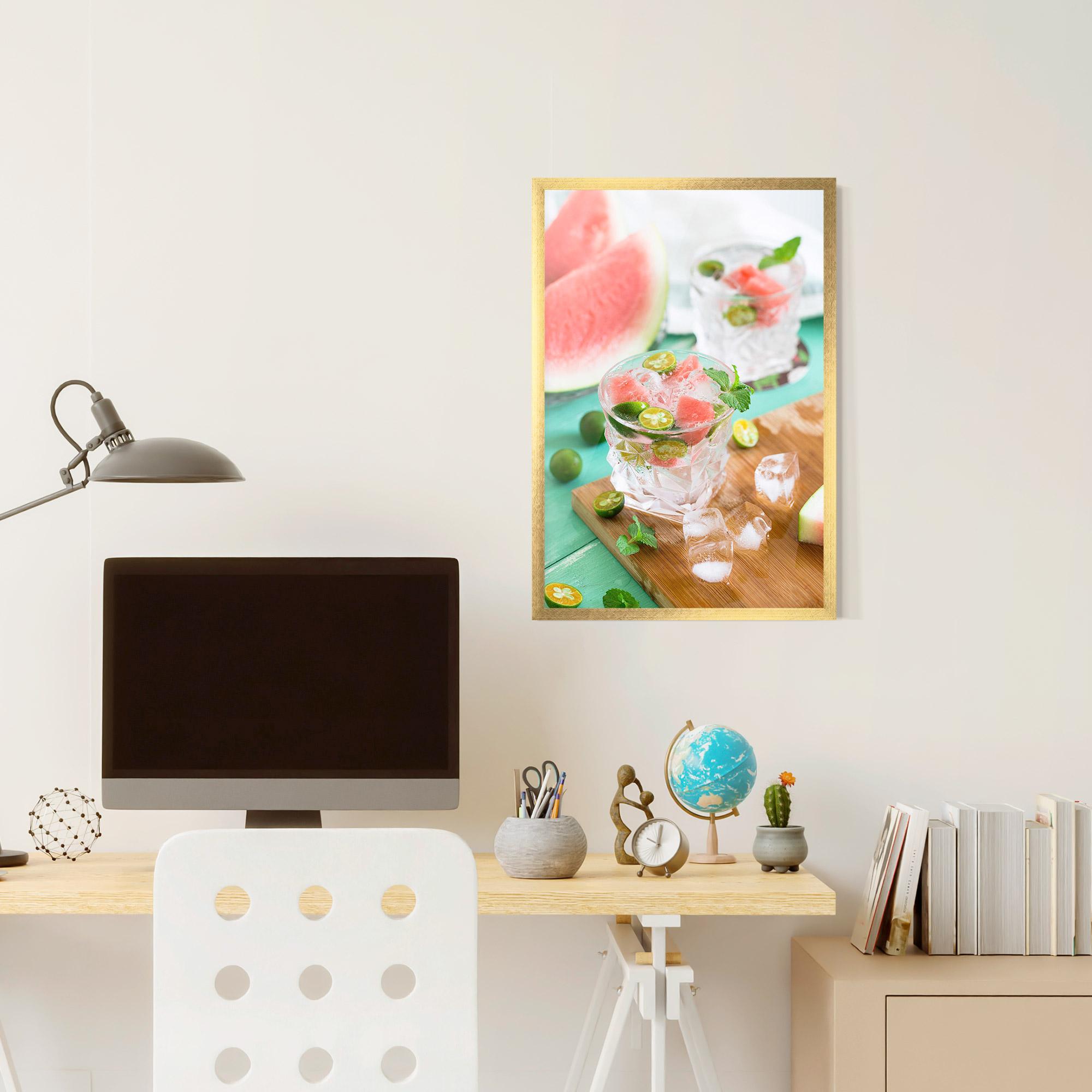 Рамкиран постер Summer Drink mockup 6