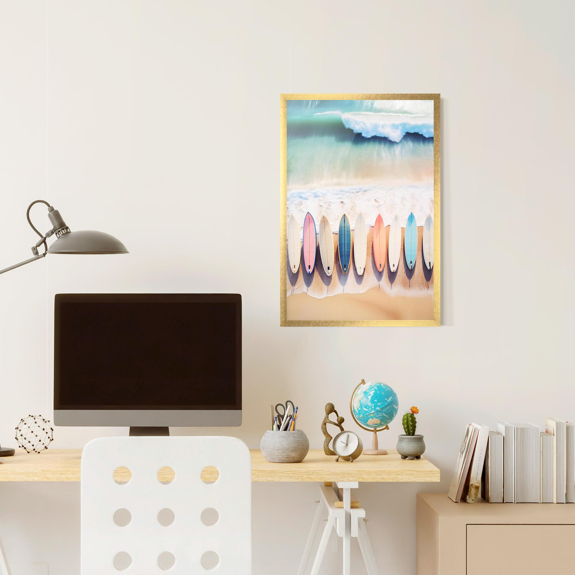 Рамкиран постер Surfboards Beach mockup 6