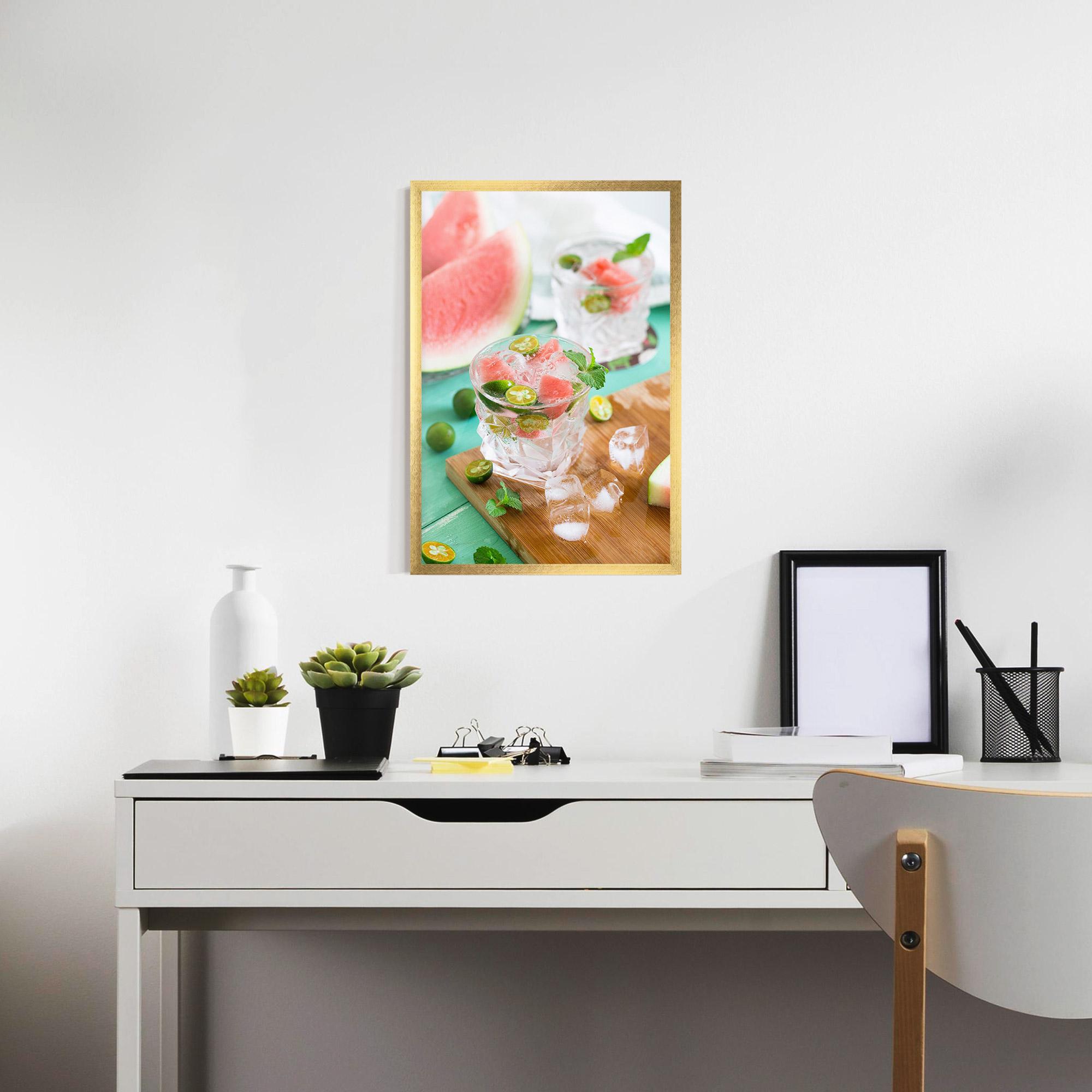 Рамкиран постер Summer Drink mockup 7