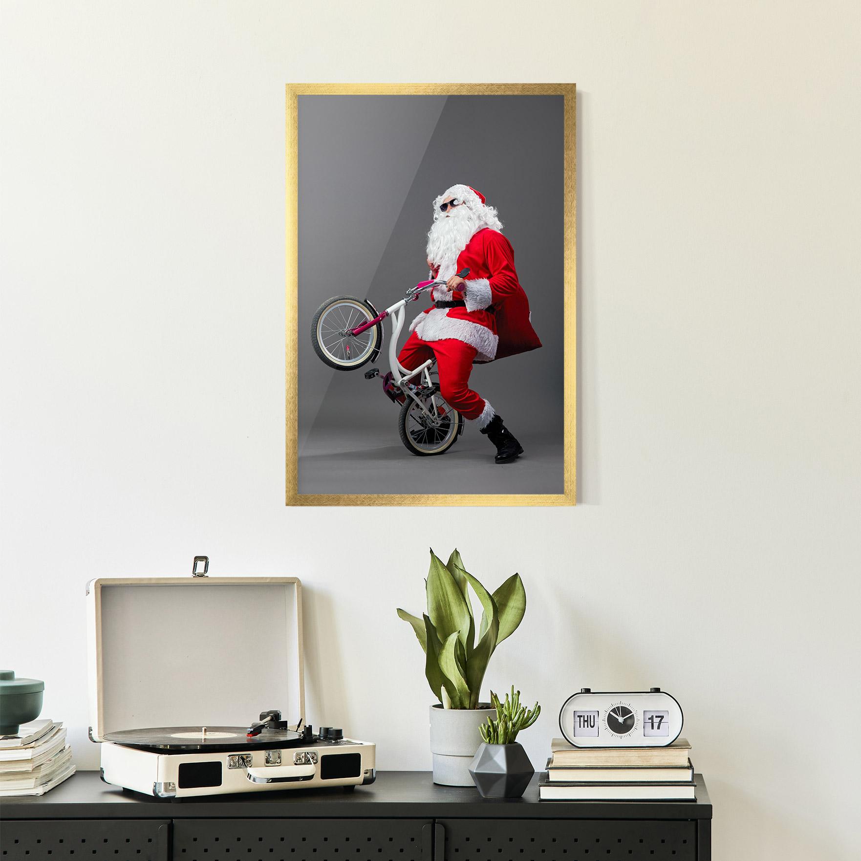 Рамкиран постер Santa Rides Bicycle mockup 2