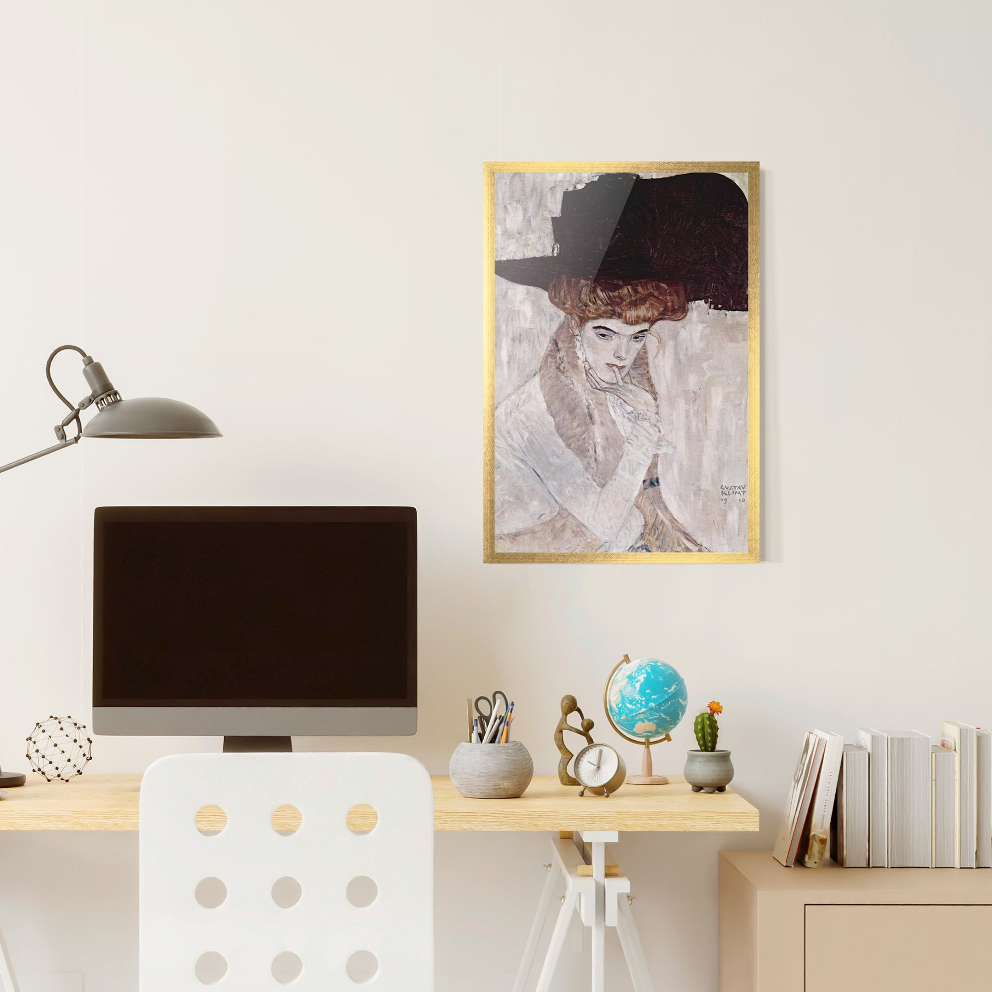 Klimt Woman mockup 6