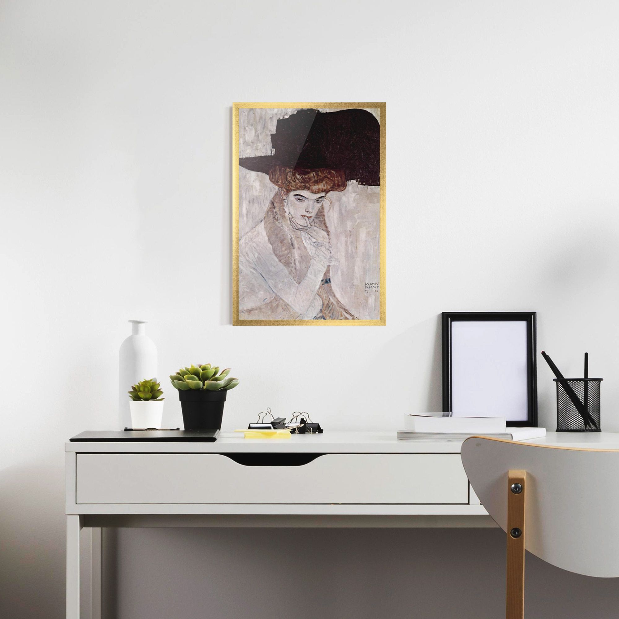 Klimt Woman mockup 7