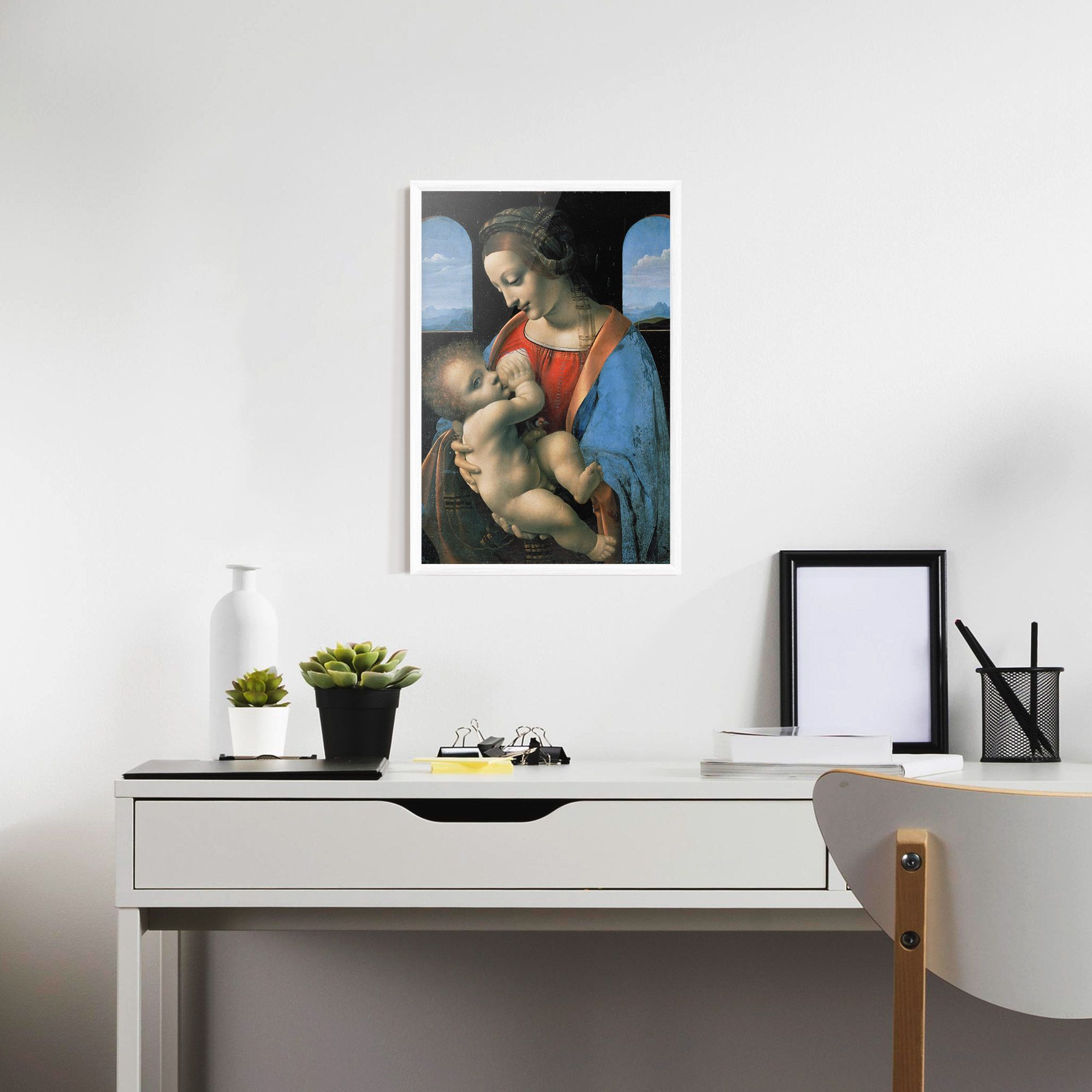 Leonardo Da Vinci Attributed Madonna Litta mockup 7