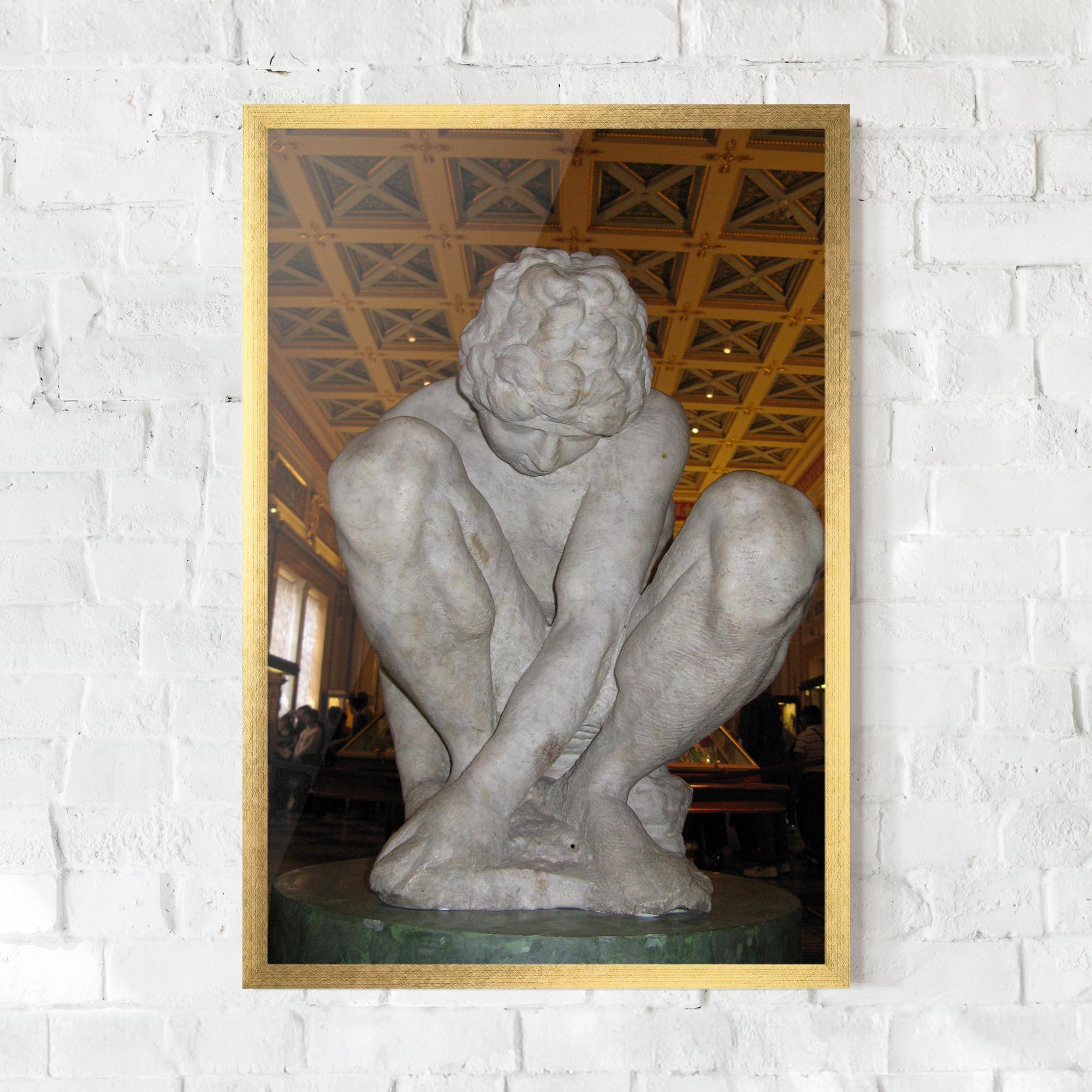 Рамкиран постер Crouching Boy mockup 0