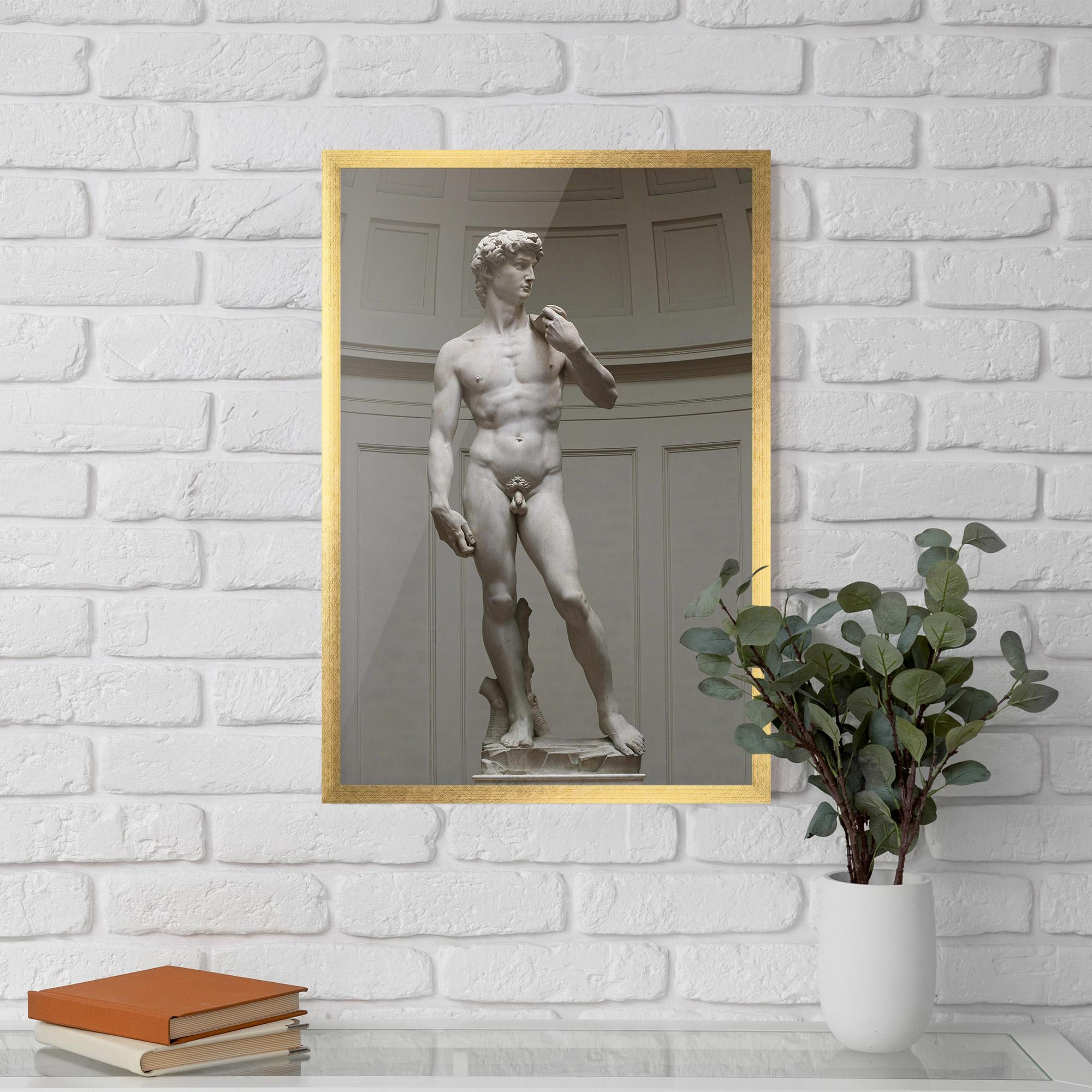 Рамкиран постер Michelangelo Statue mockup 5