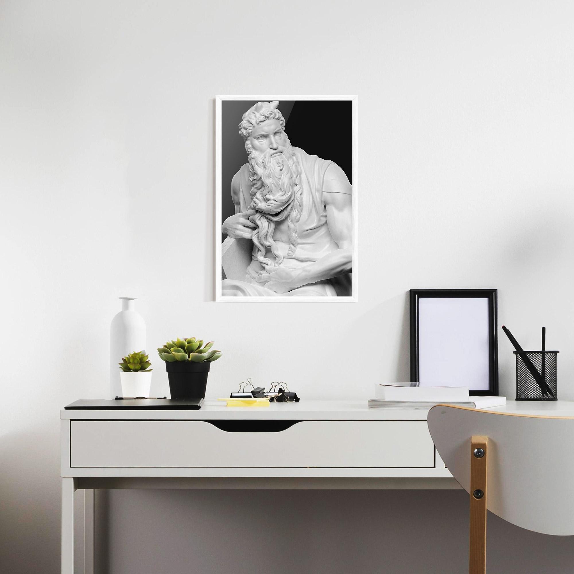 Рамкиран постер Moses Statue mockup 7