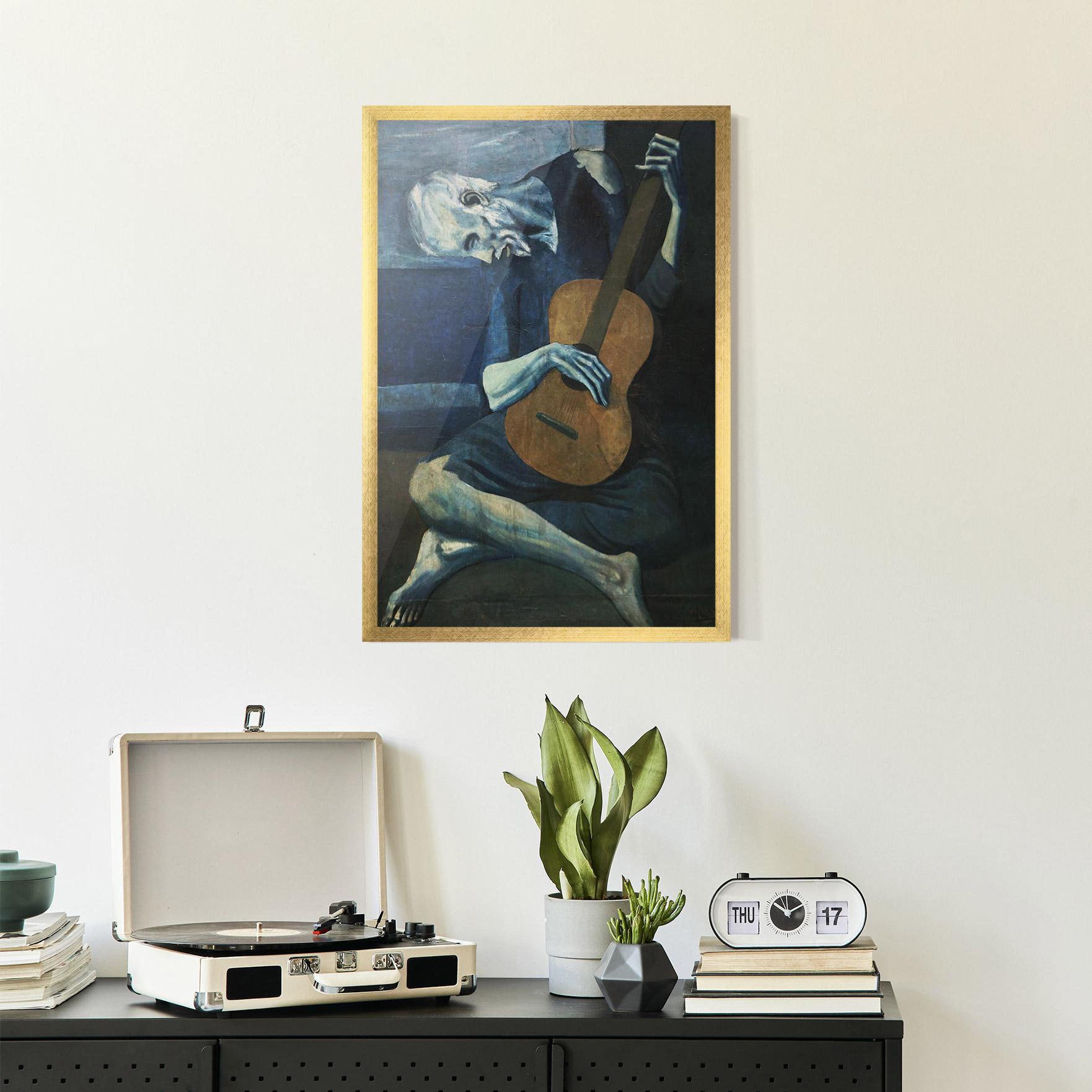 Рамкиран постер Old Guitarist mockup 2