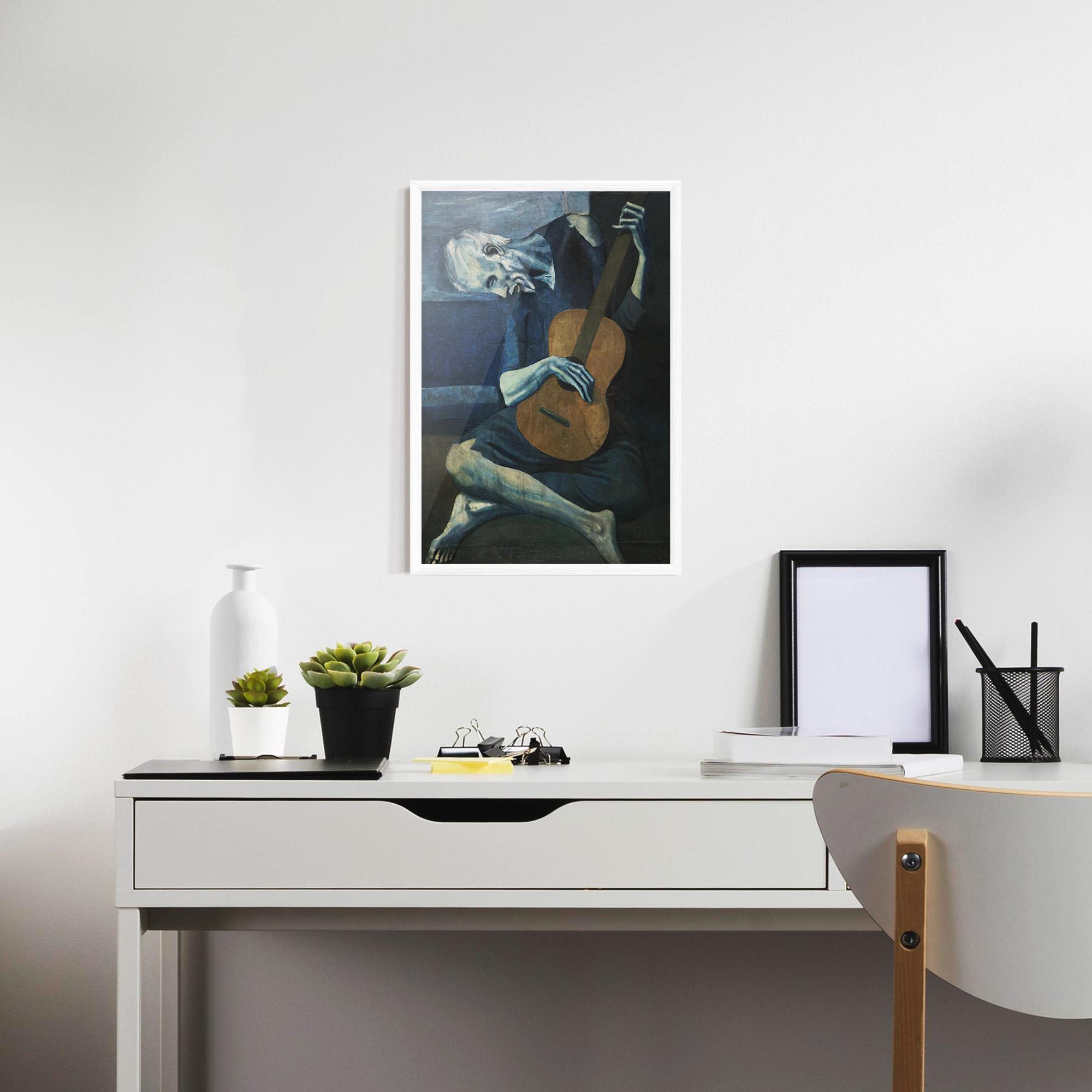 Рамкиран постер Old Guitarist mockup 7