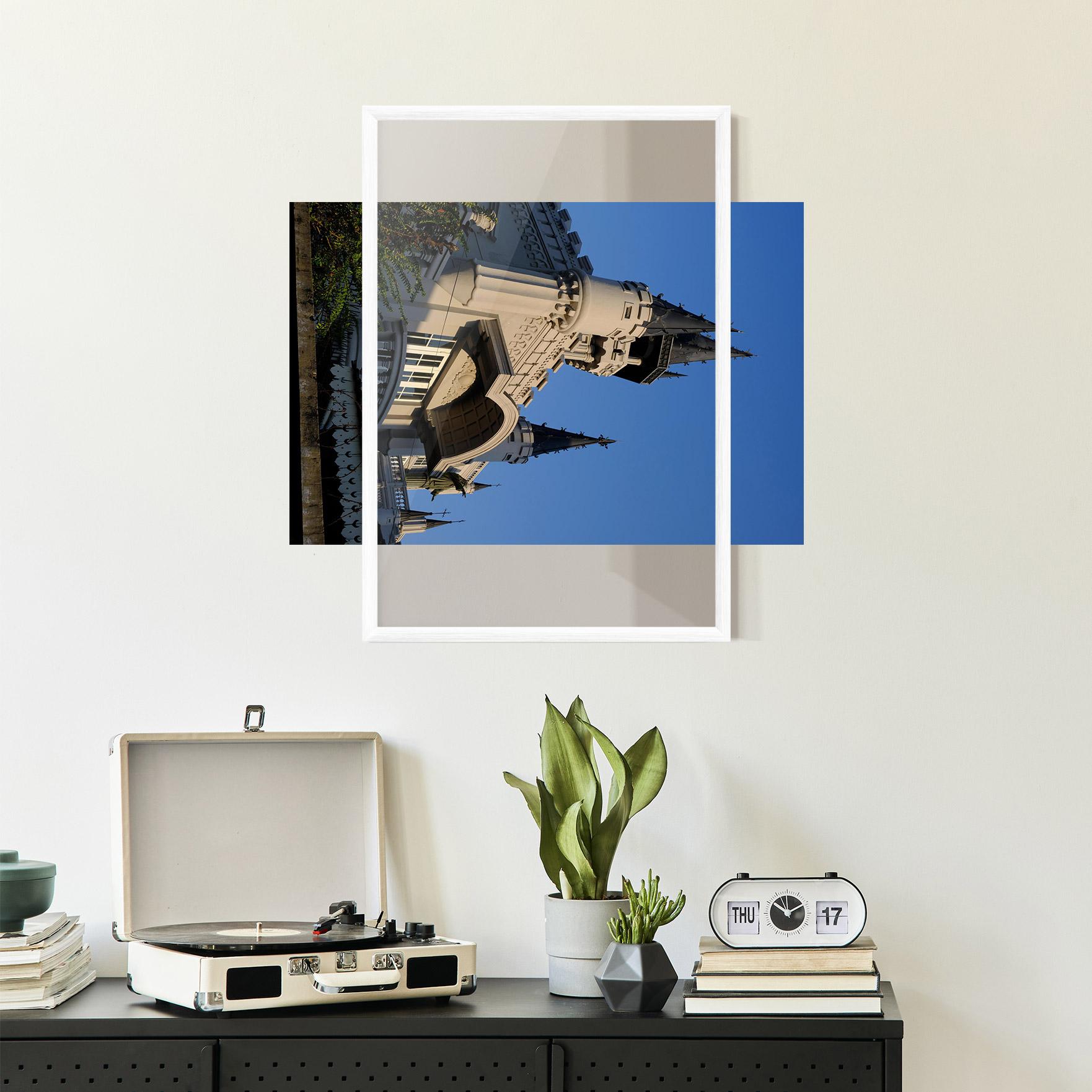 Рамкиран постер Castle Blue mockup 2