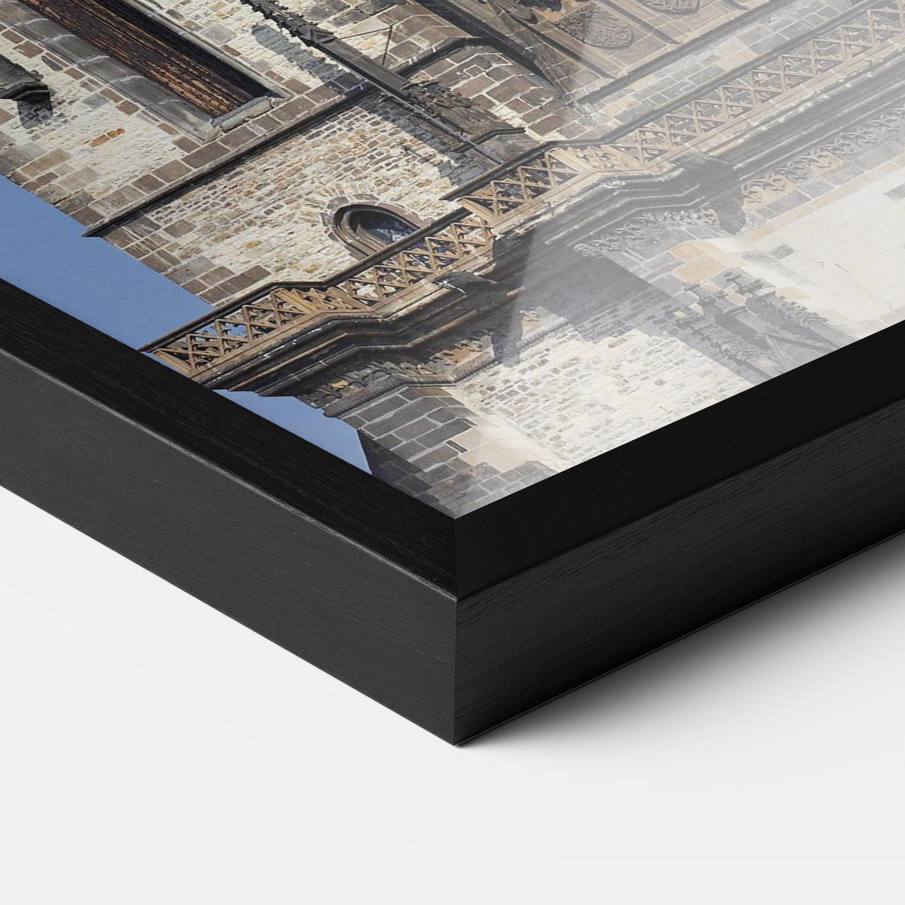 Рамкиран постер Bohemian Church mockup 3