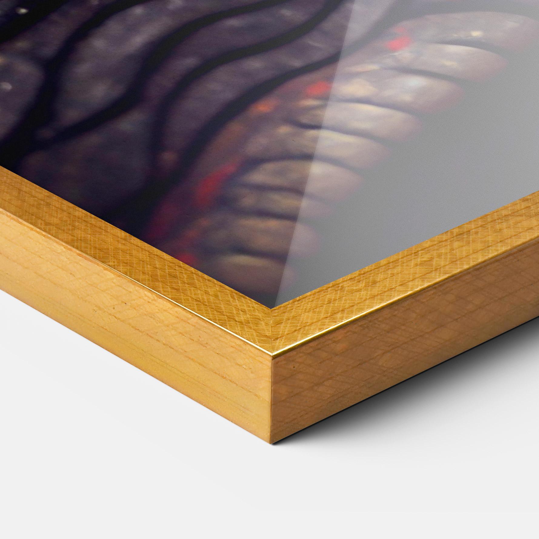 Рамкиран постер Close Up Red Eye Dragon mockup 3