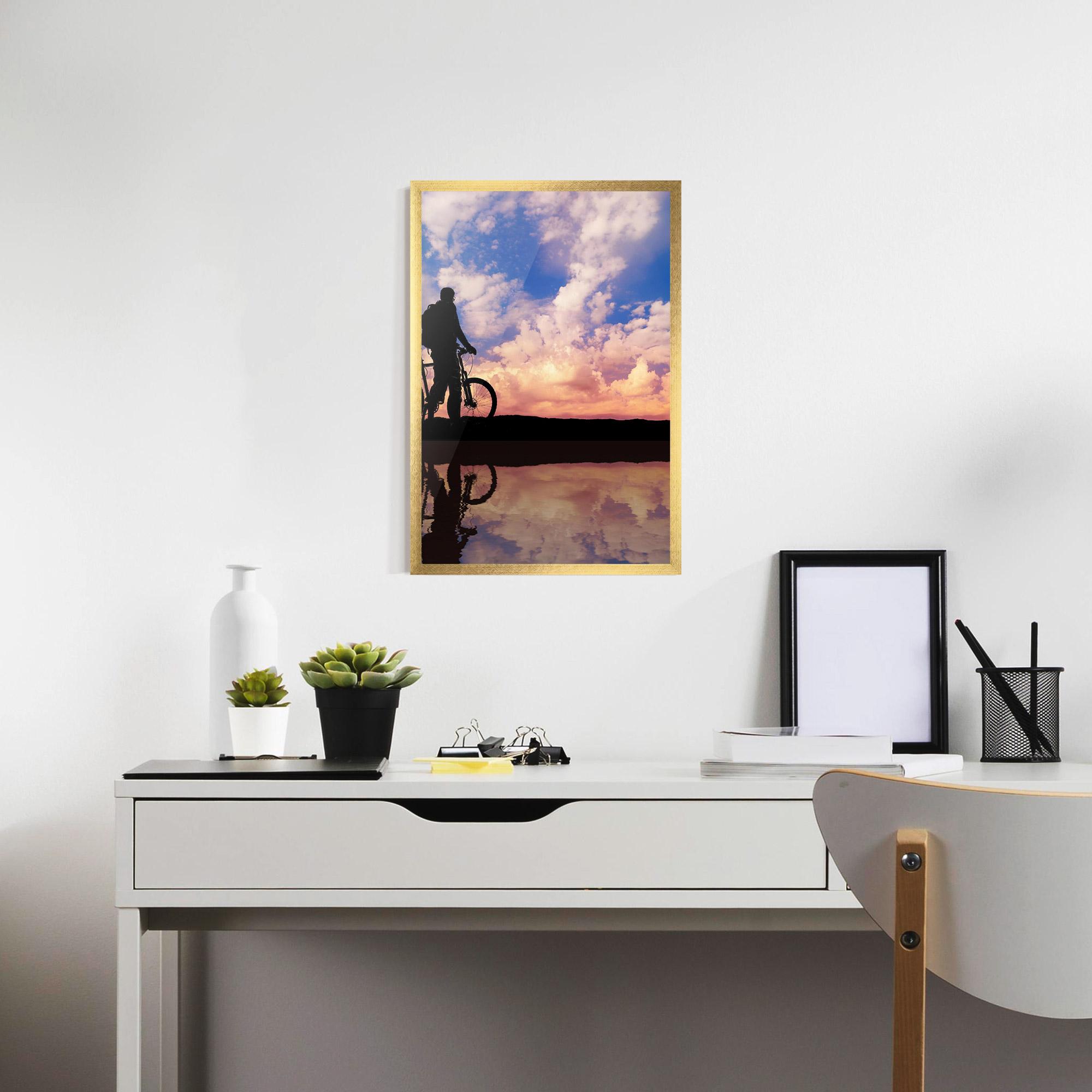 Рамкиран постер Bike Sunset mockup 7