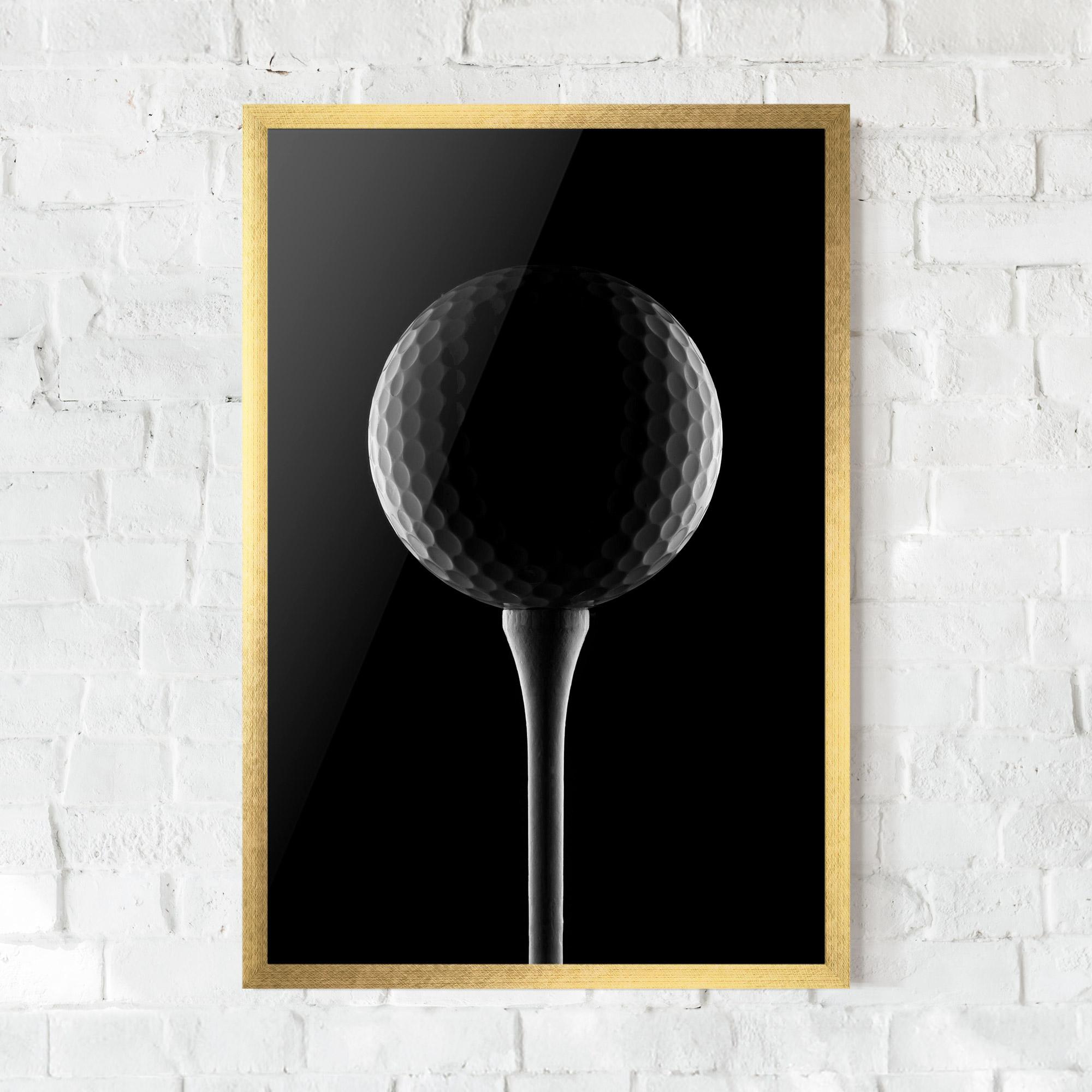 Рамкиран постер Golf Ball Black mockup 0
