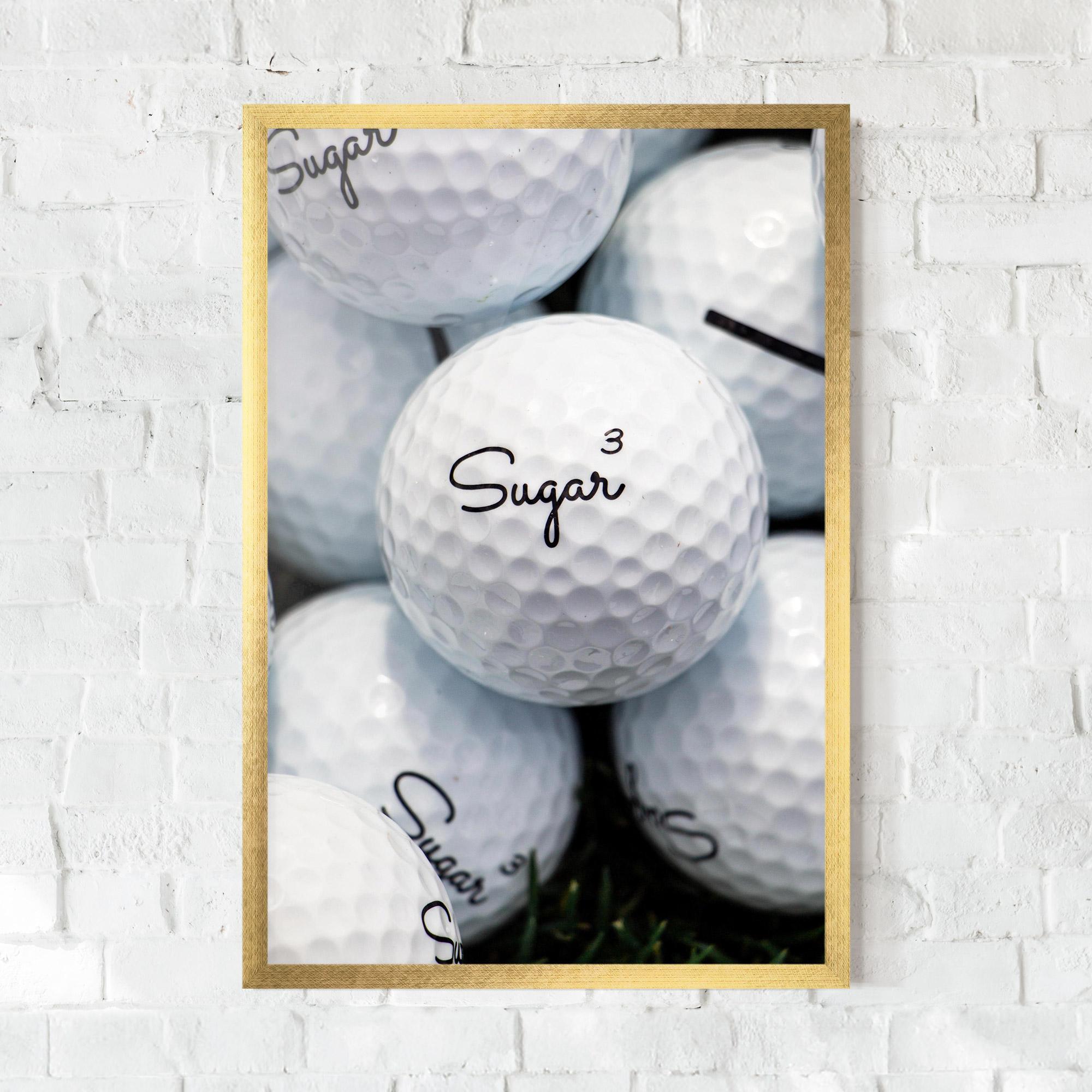 Рамкиран постер Sugar Ball Close Up mockup 0