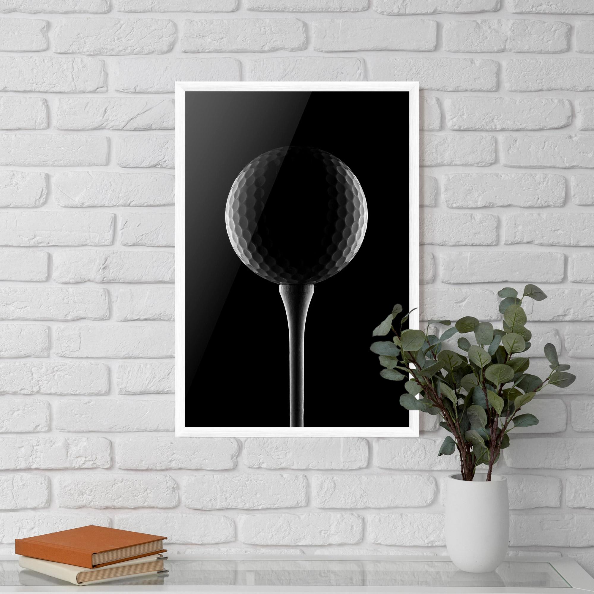 Рамкиран постер Golf Ball Black mockup 5