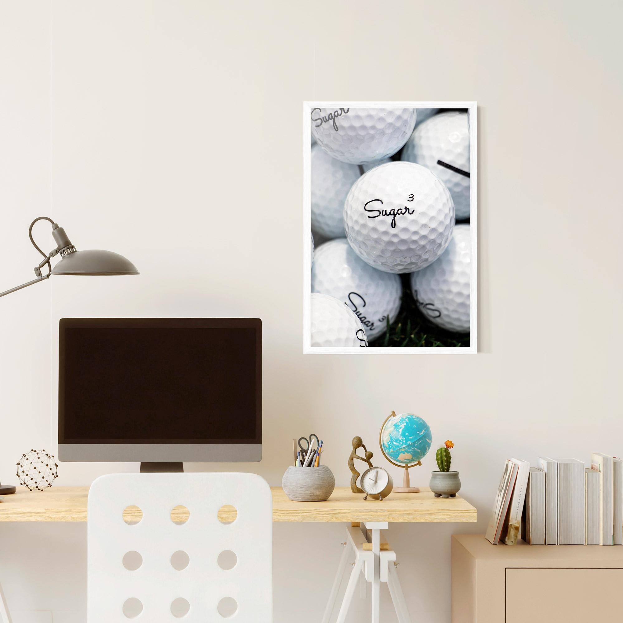 Рамкиран постер Sugar Ball Close Up mockup 6