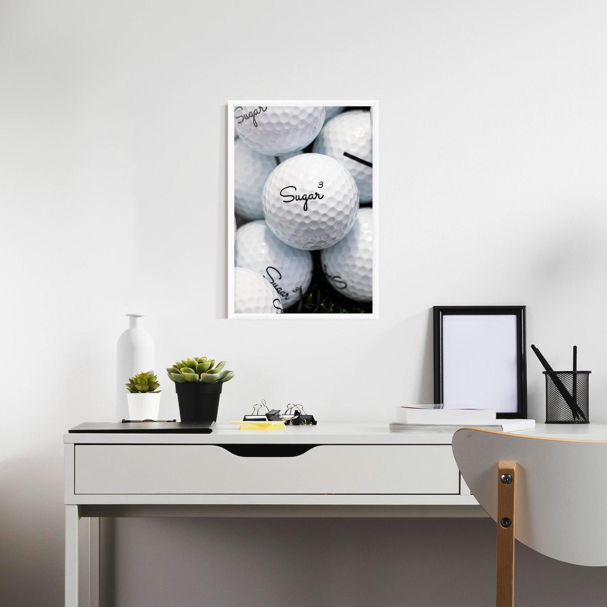 Рамкиран постер Sugar Ball Close Up mockup 7