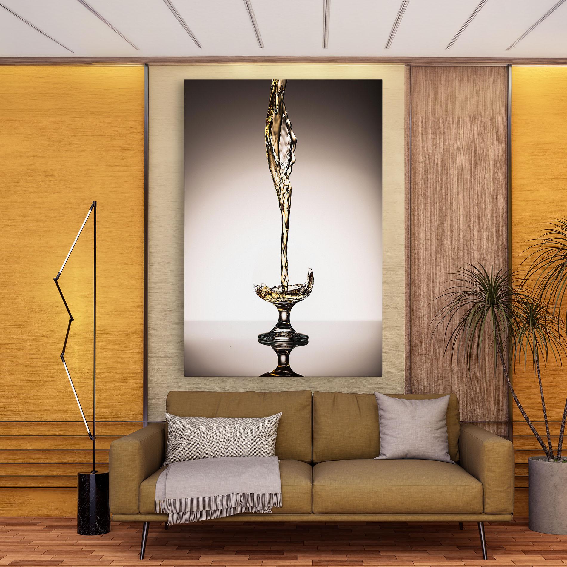 Картина на платно White Wine Splash mockup 9