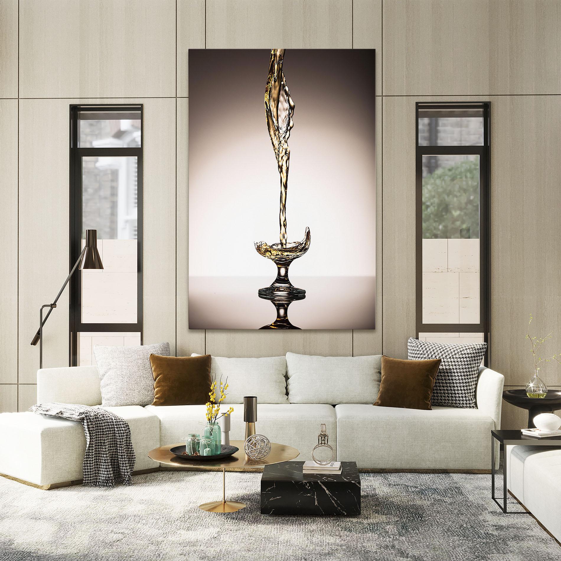 Картина на платно White Wine Splash mockup 2