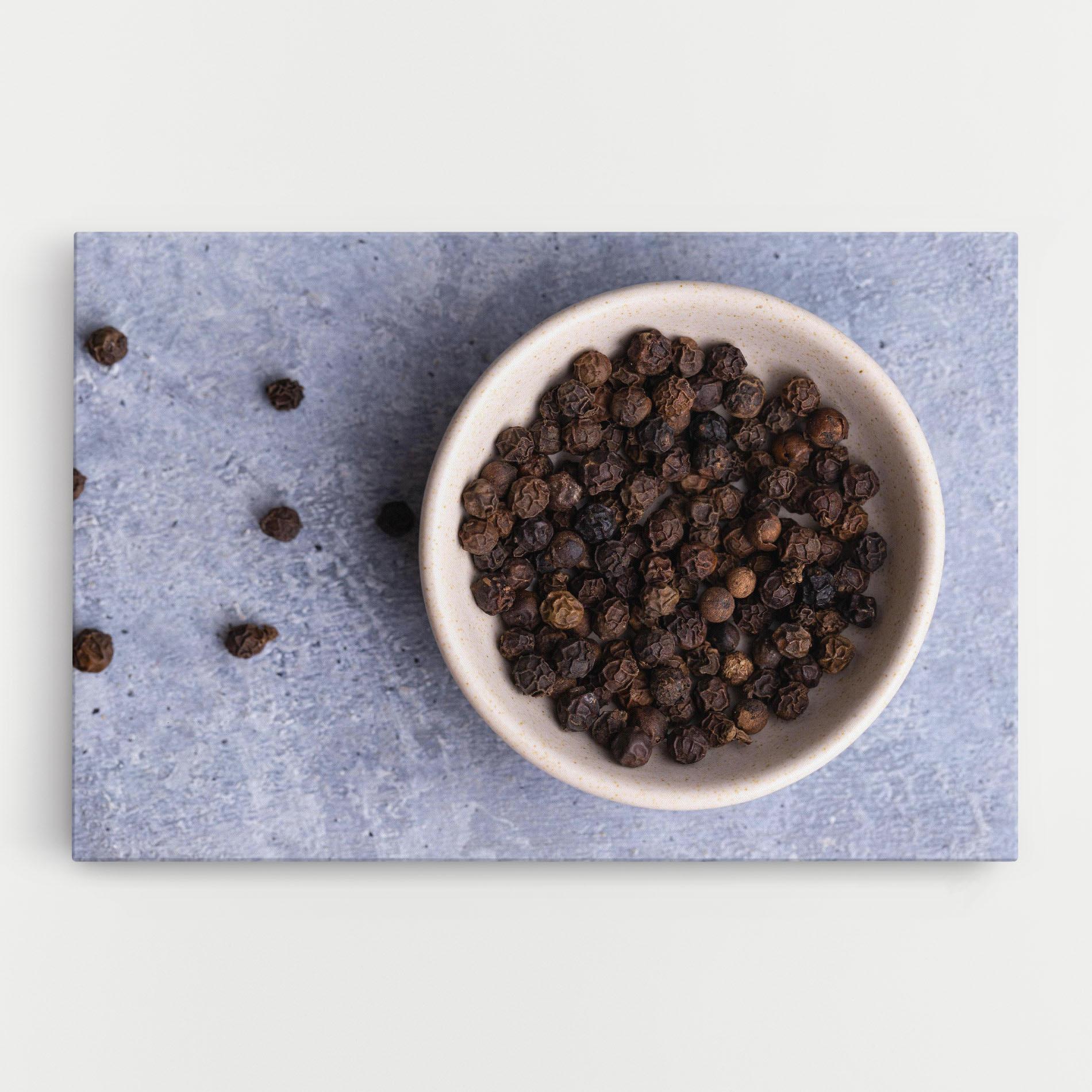 Картина на платно Black Pepper mockup 0