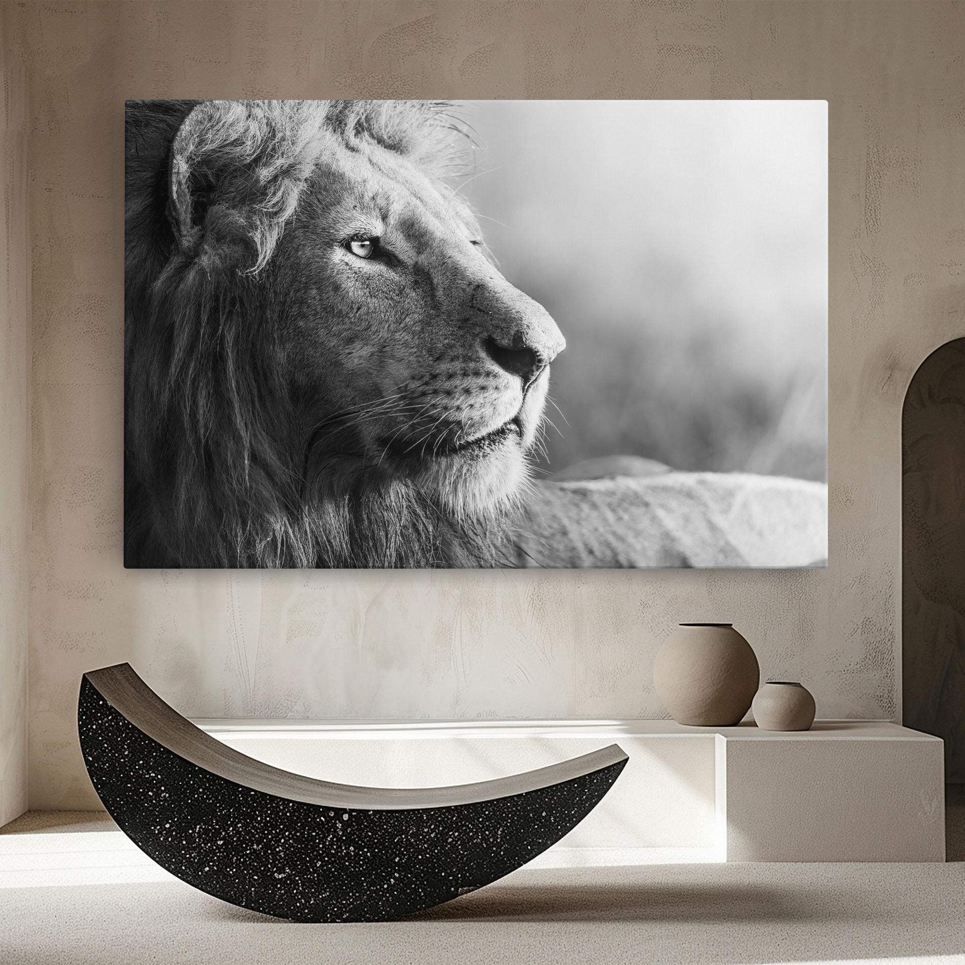 Картина на платно Grey Lion Head mockup 8