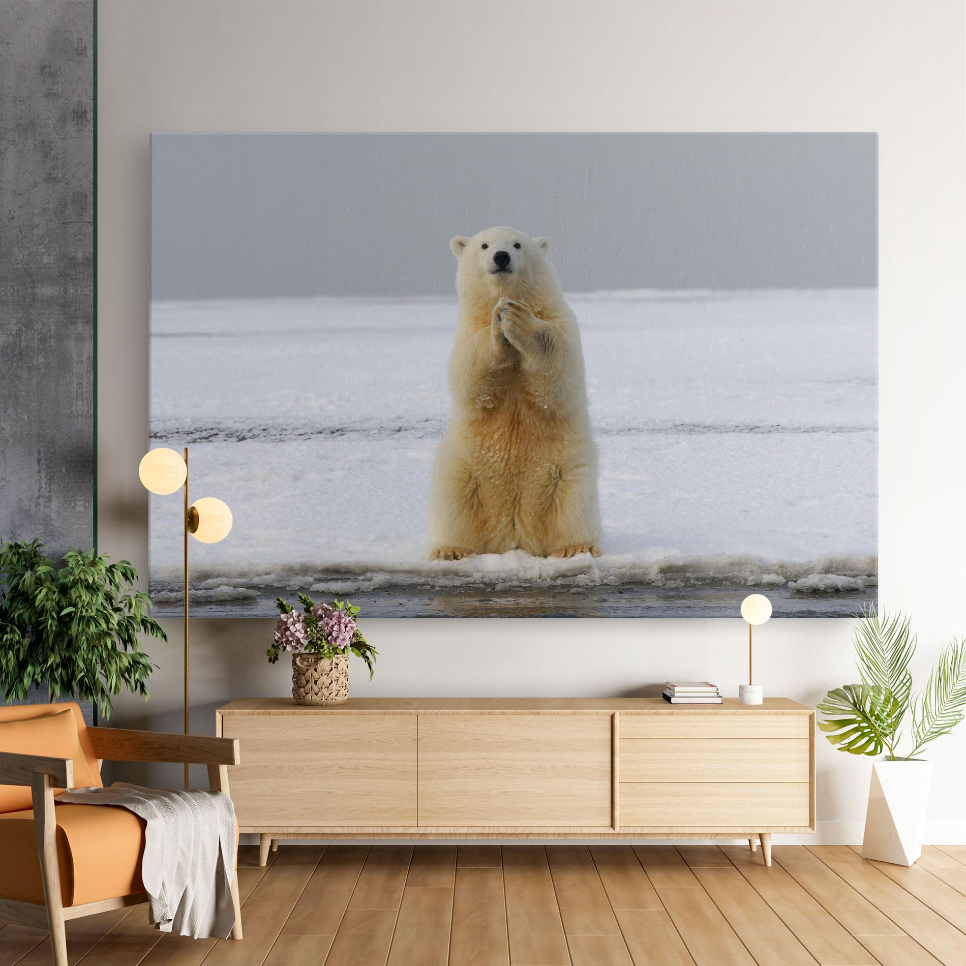 Картина на платно Icebear Praying mockup 9