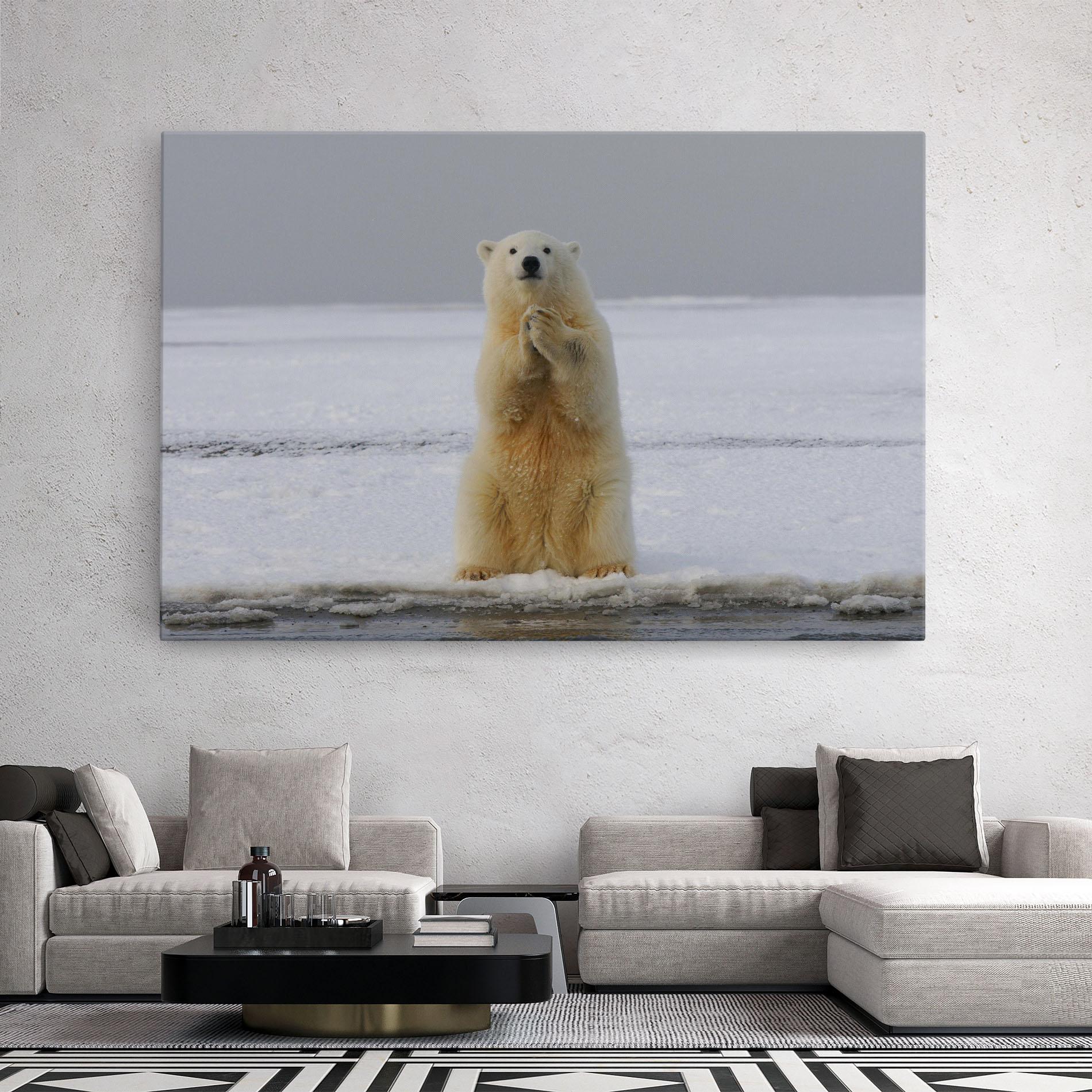 Картина на платно Icebear Praying mockup 2