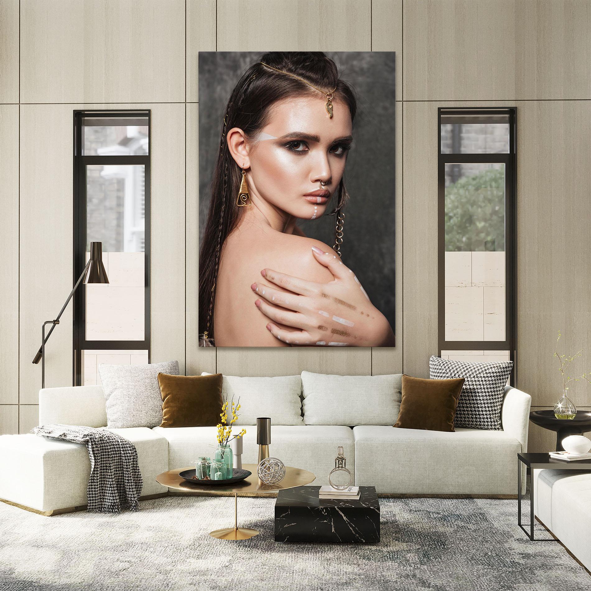 Картина на платно Gold Triangle Earring mockup 2