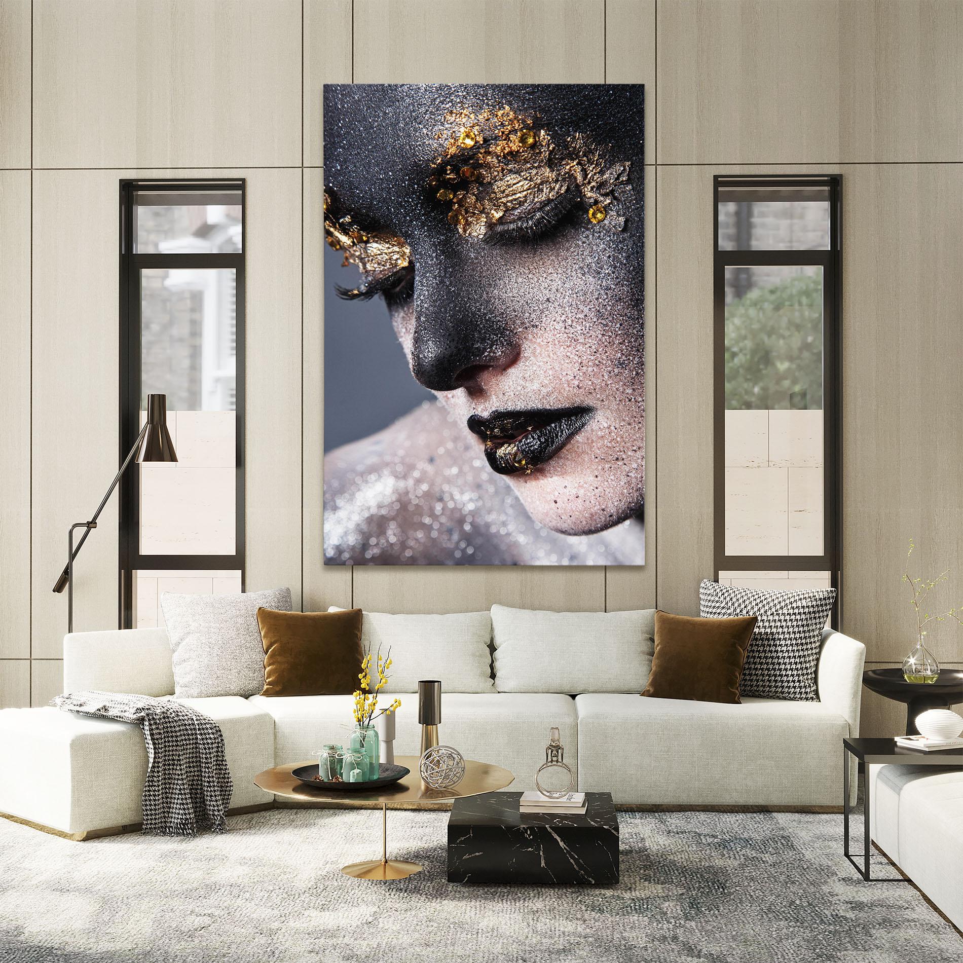 Картина на платно Beautiful Gold Artistic Makeup mockup 2