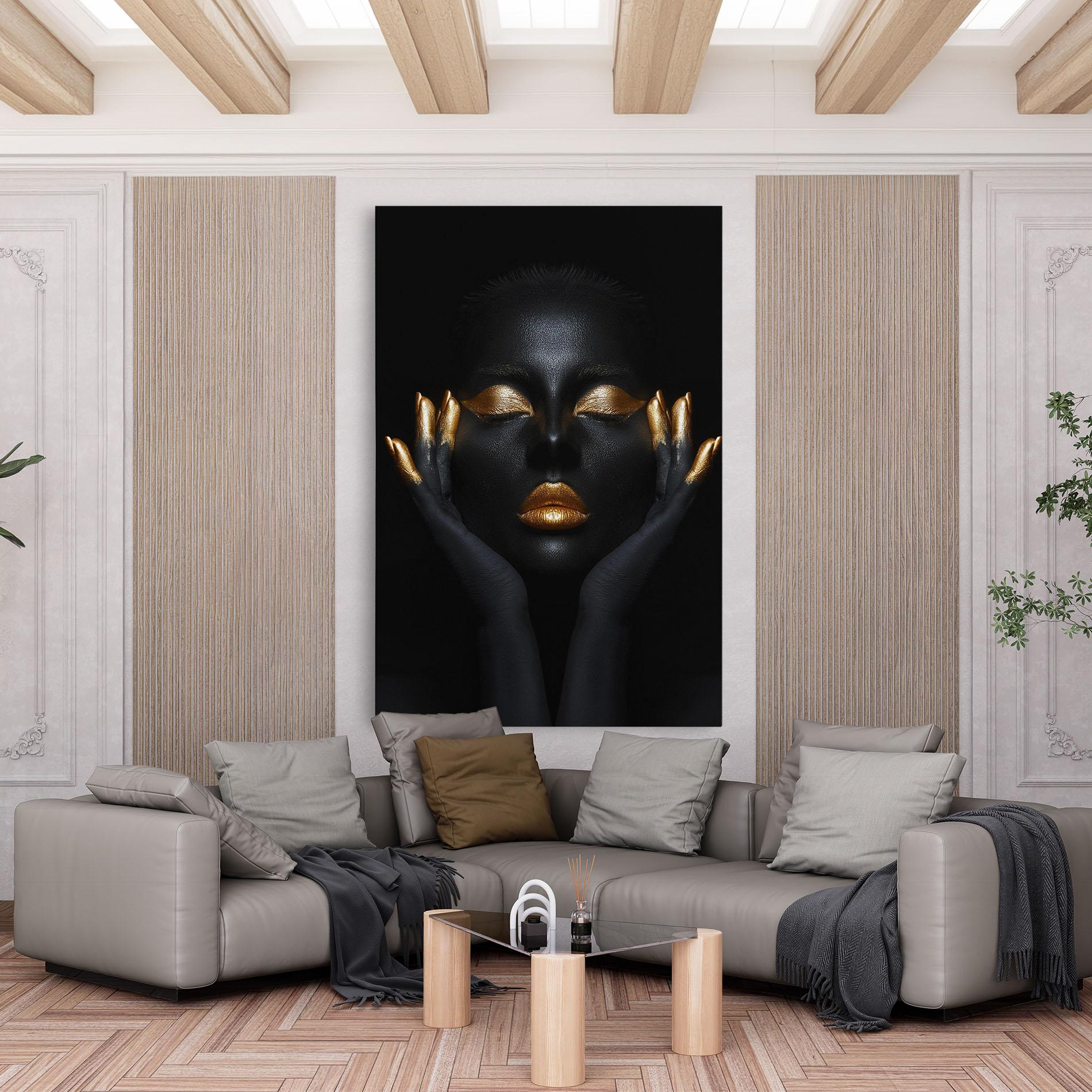 Картина на платно Fingertips Gold Makeup mockup 6