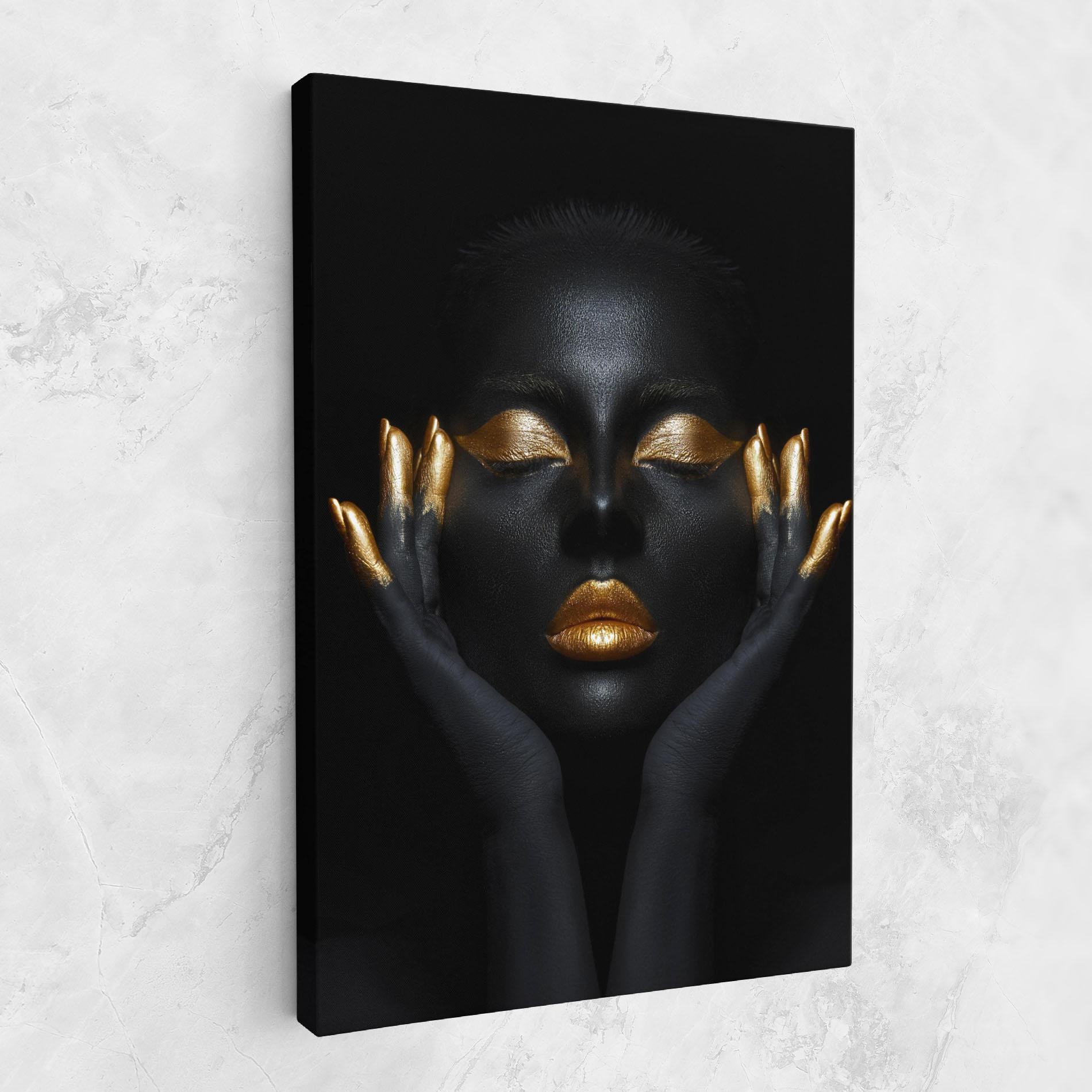 Картина на платно Fingertips Gold Makeup mockup 1