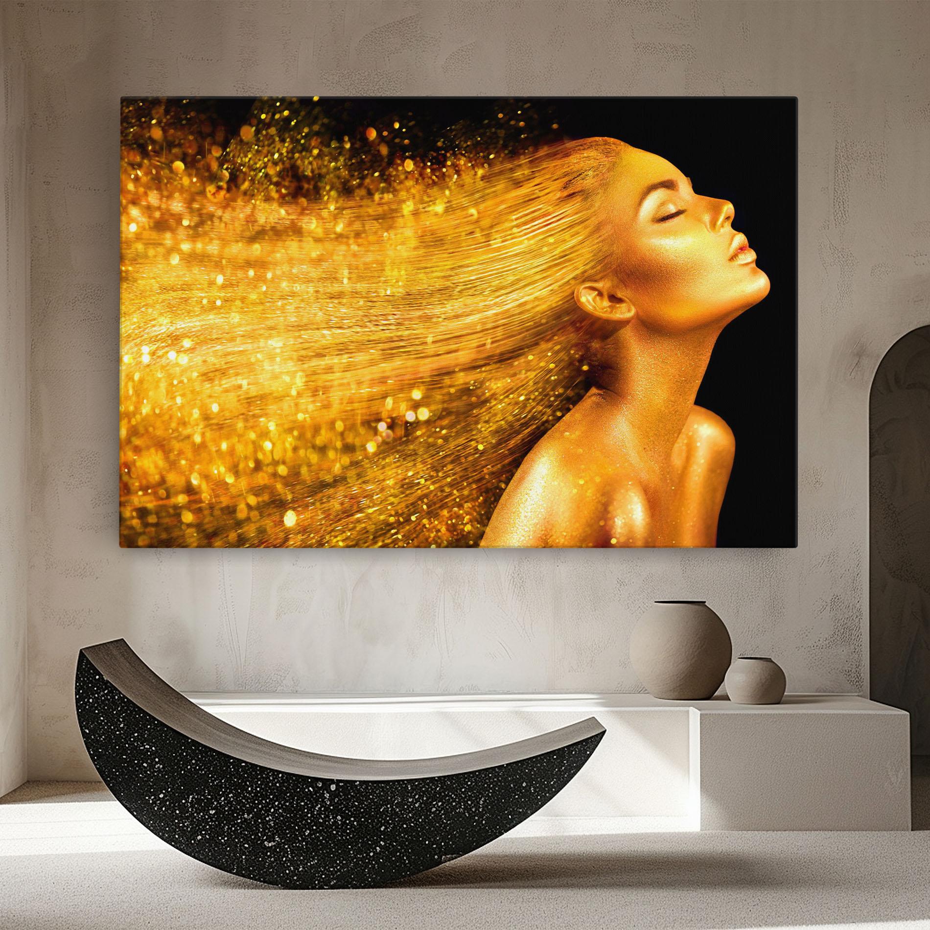Картина на платно Golden Girl mockup 8