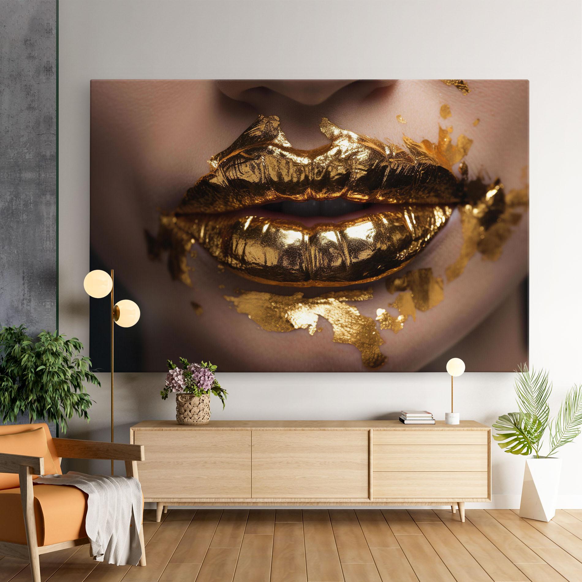 Картина на платно Close Gold Lips mockup 9