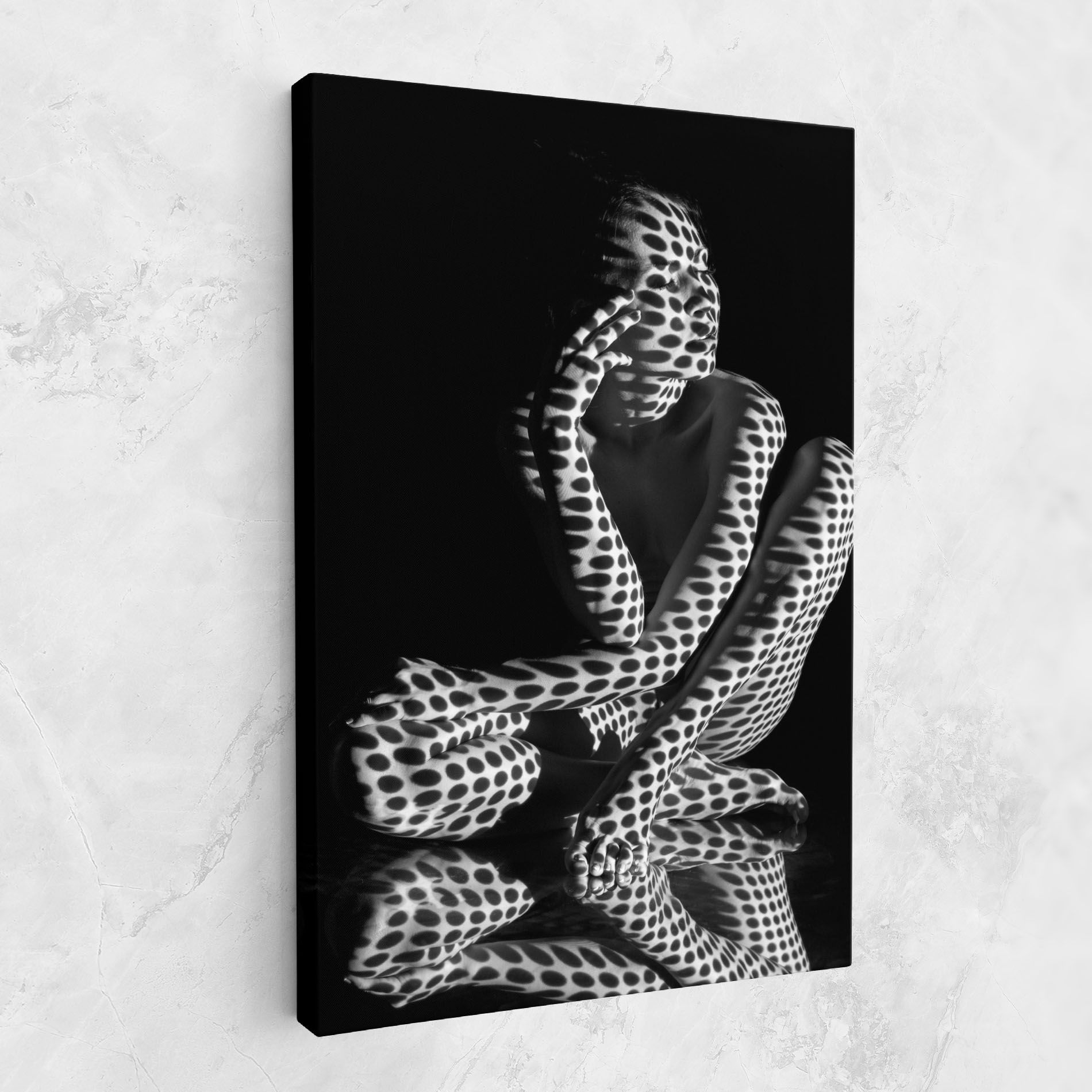 Black White Pattern Woman mockup 1