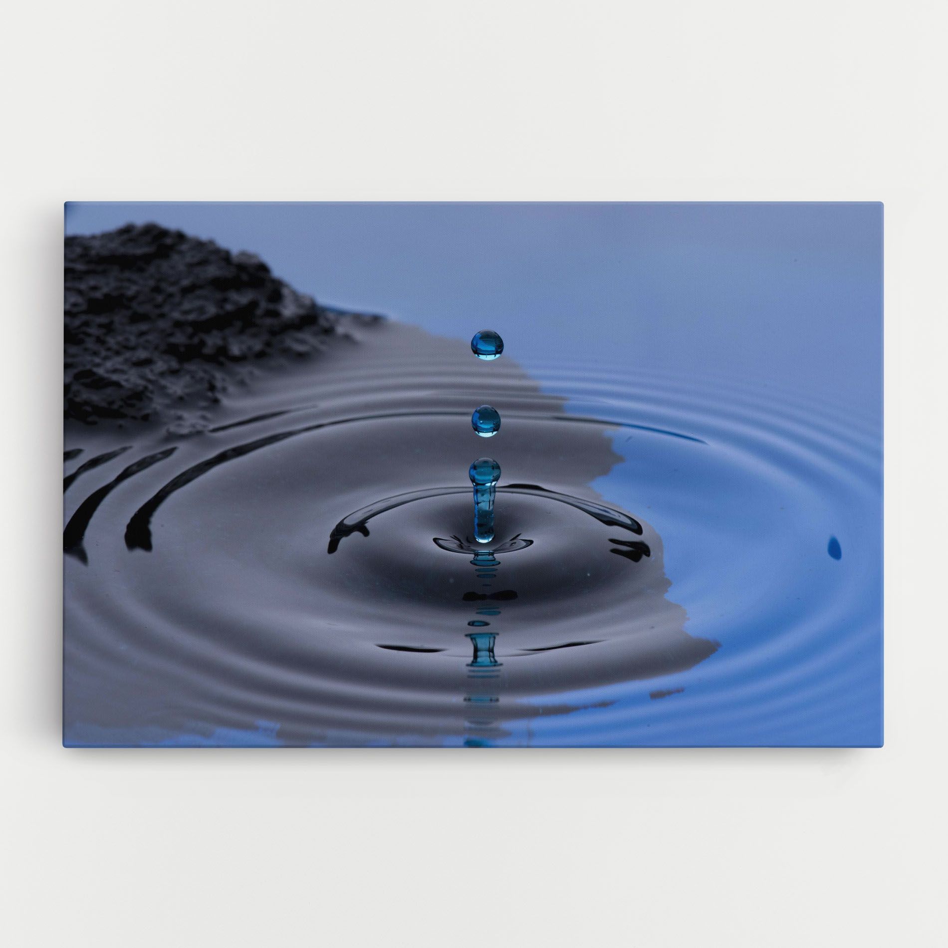 Frozen Drops mockup 0