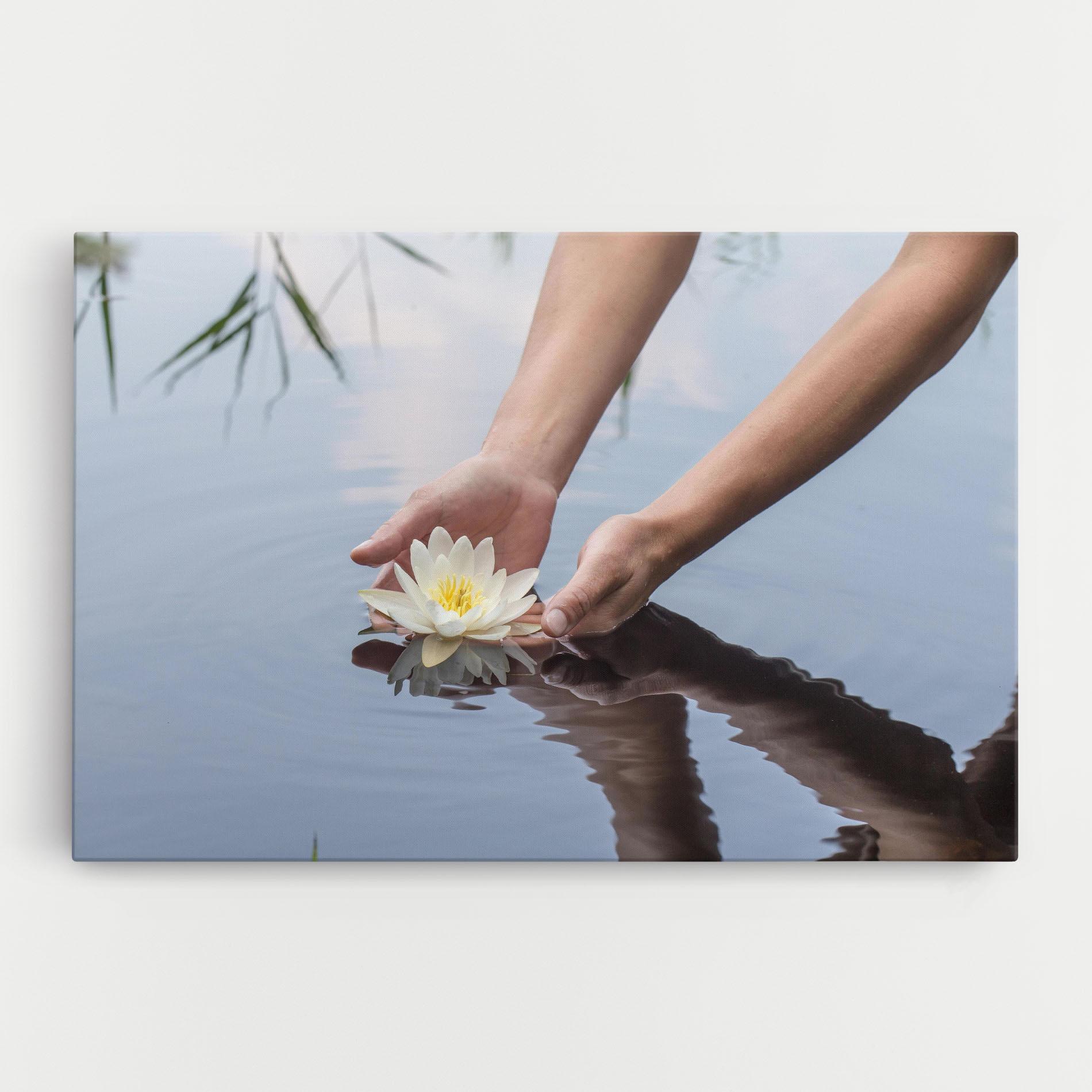 Картина на платно Holding Lake Flower mockup 0
