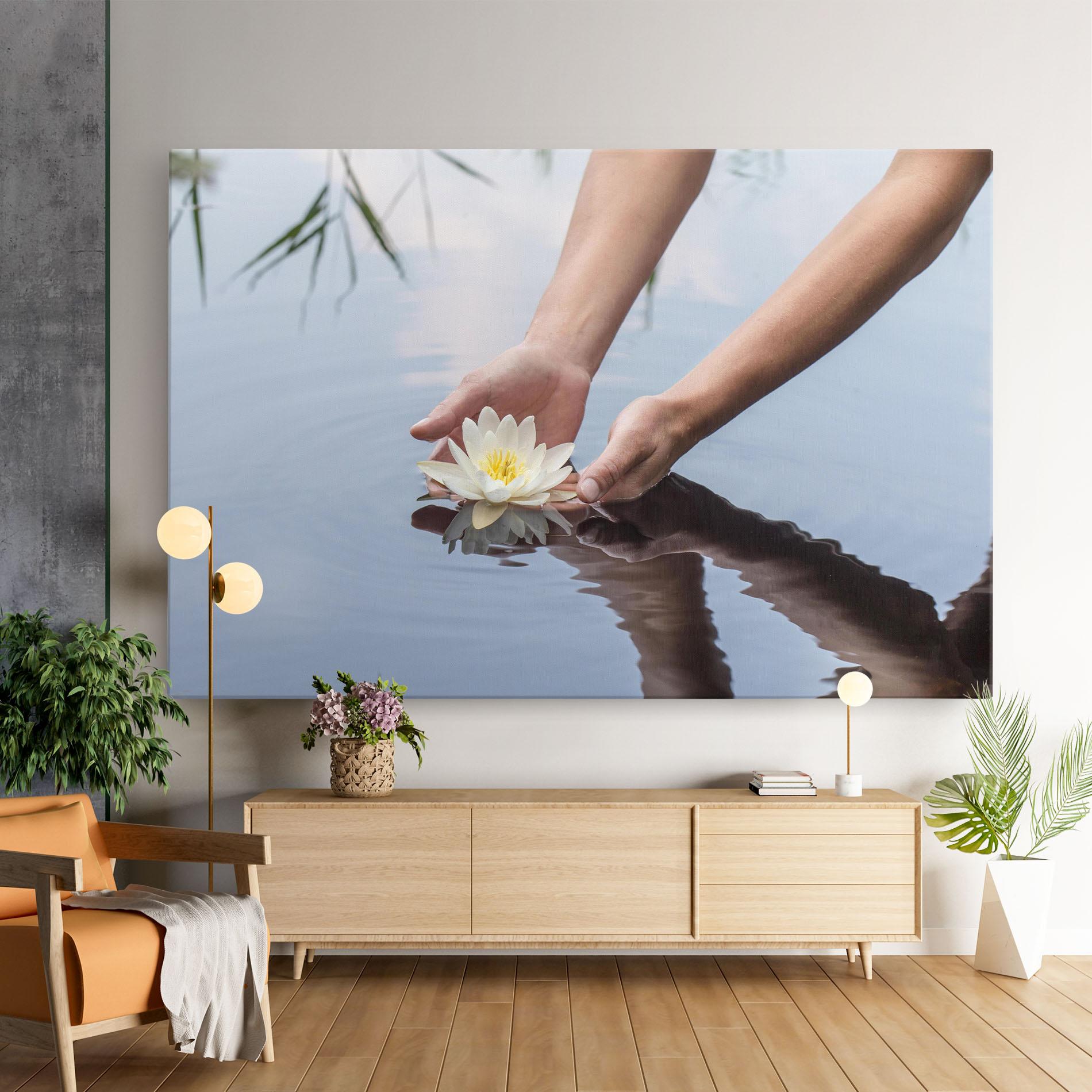 Картина на платно Holding Lake Flower mockup 9